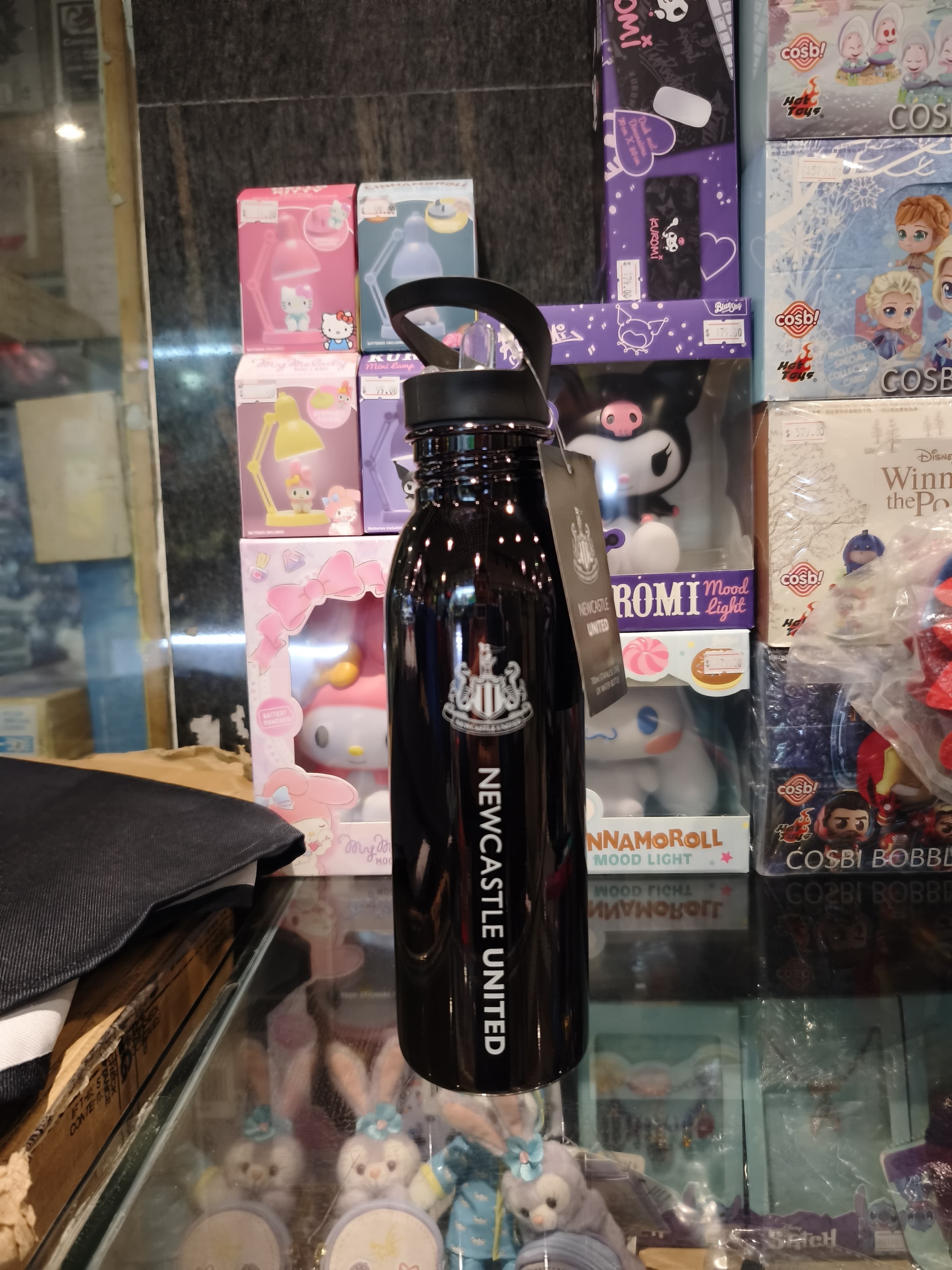 紐卡素黑色壓花有管金屬水樽