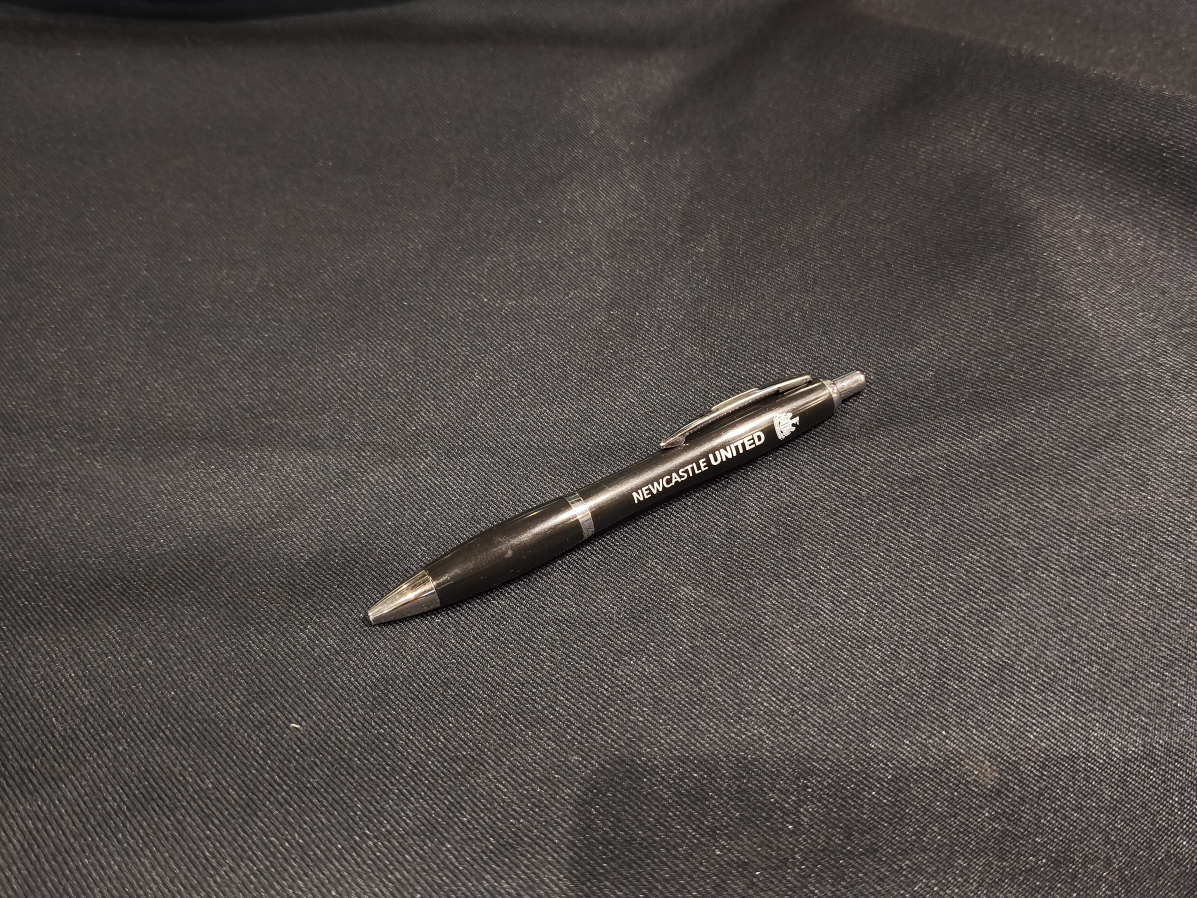 紐卡素會徽原子筆