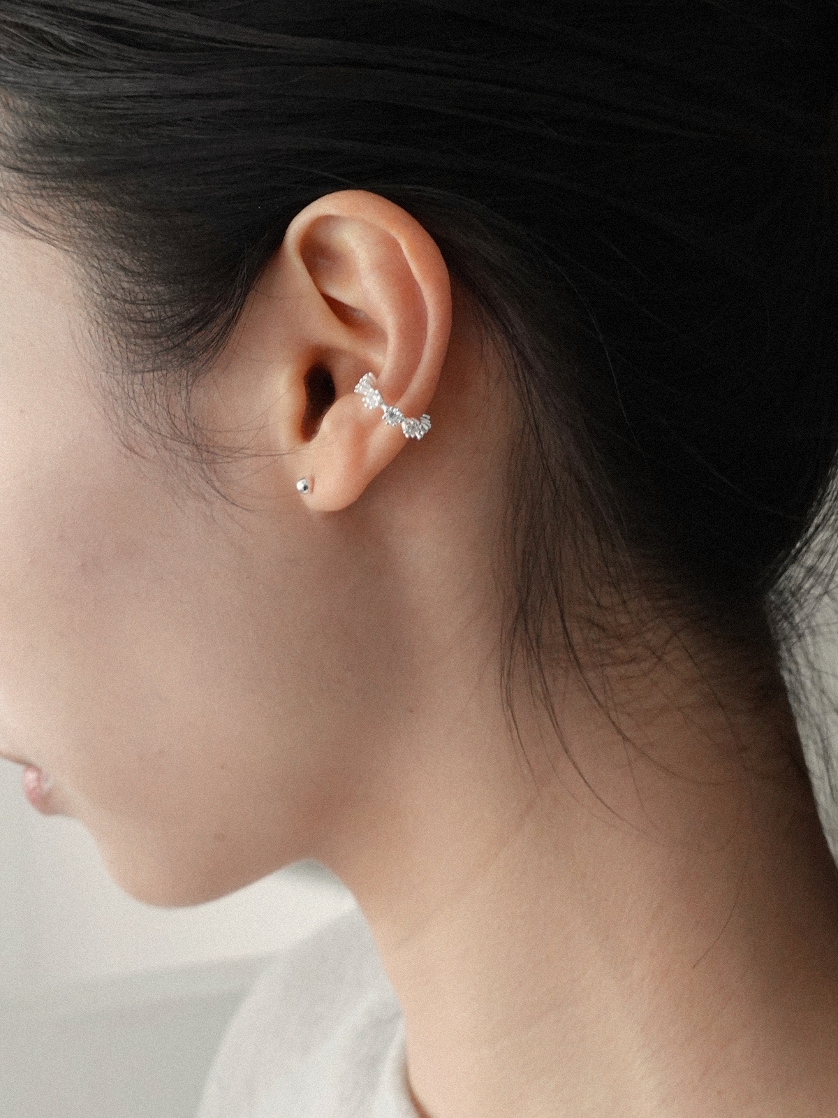 經典爪鑽 (ear-cuff)