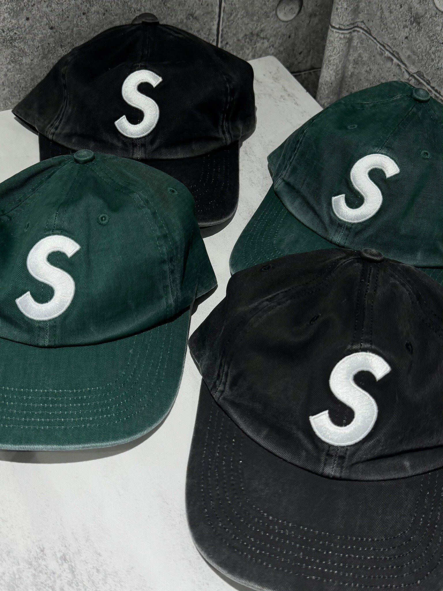 Supreme Pigment print 丹寧材質 S Logo 老帽