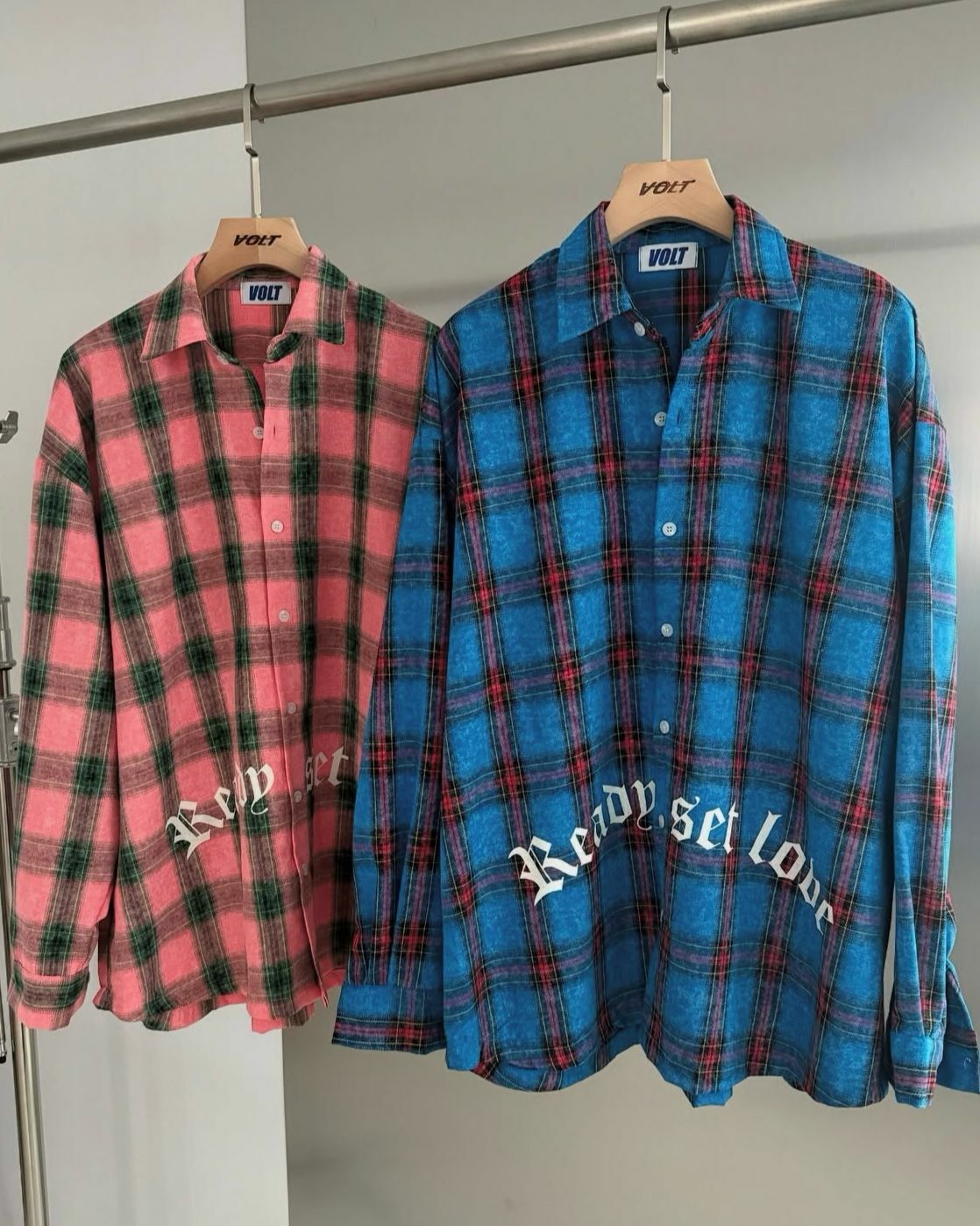 英文字格仔長袖恤衫 VOLT-088S