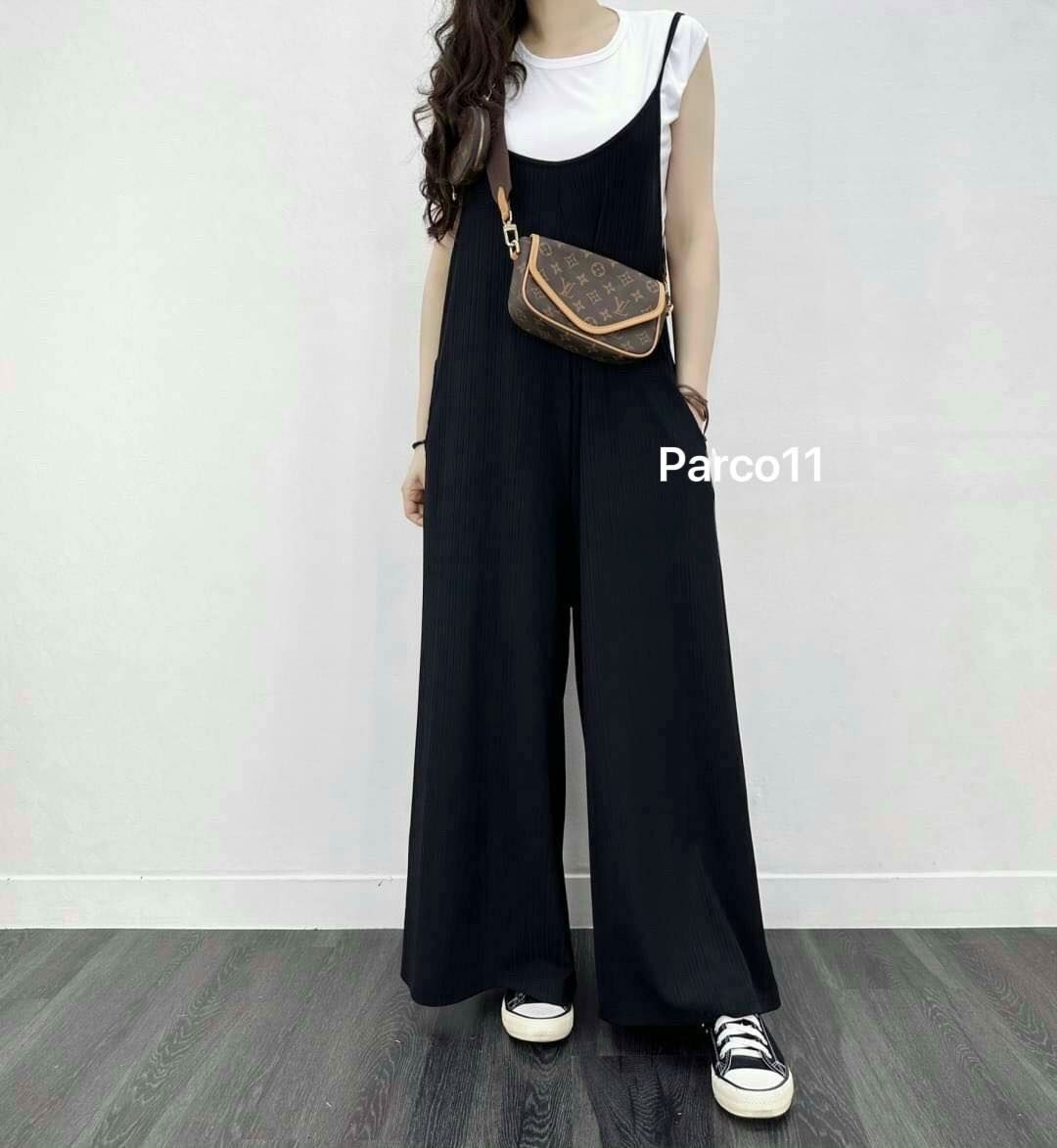 【顯瘦修身的垂墜感吊帶寬褲】（現貨）