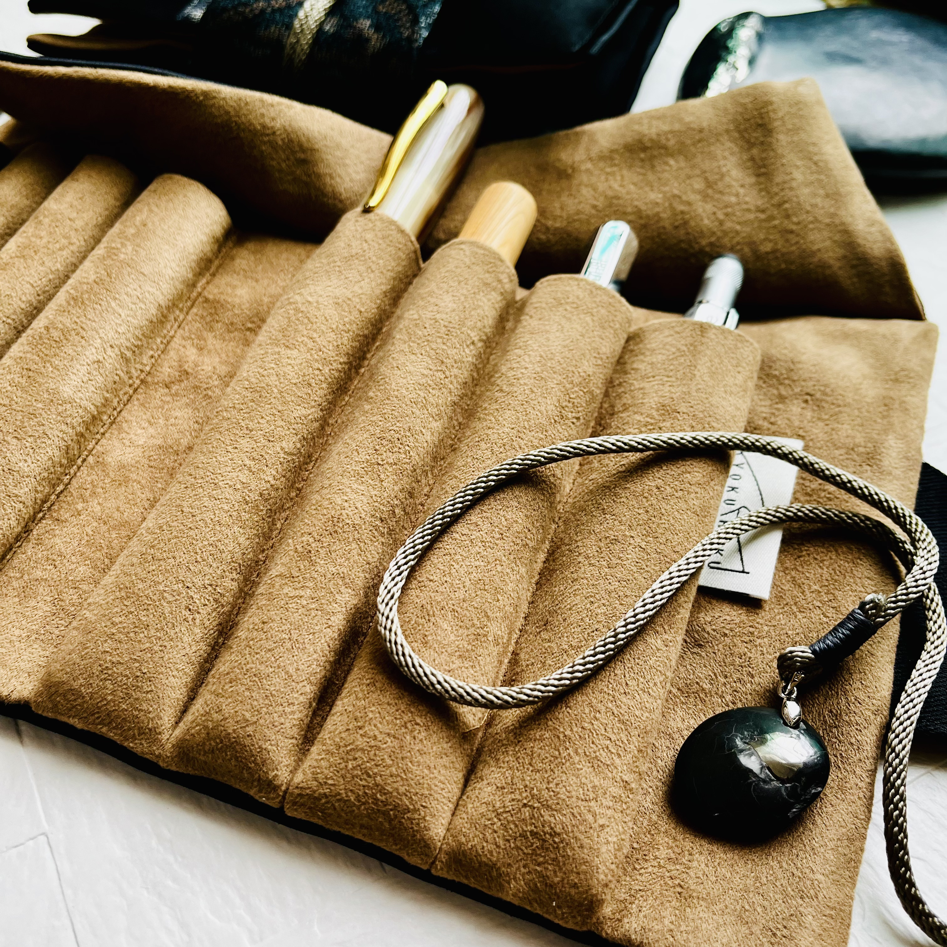 Kyokuhaku 8入卷式筆袋_龍紋石