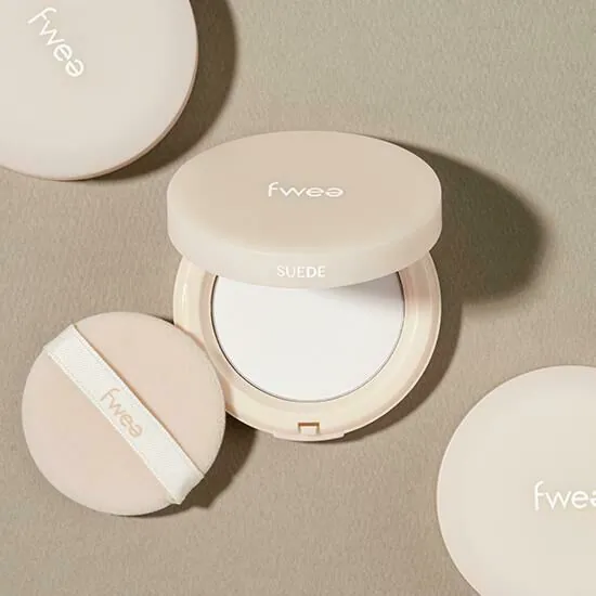 Fwee 絲絨控油柔焦蜜粉粉餅
