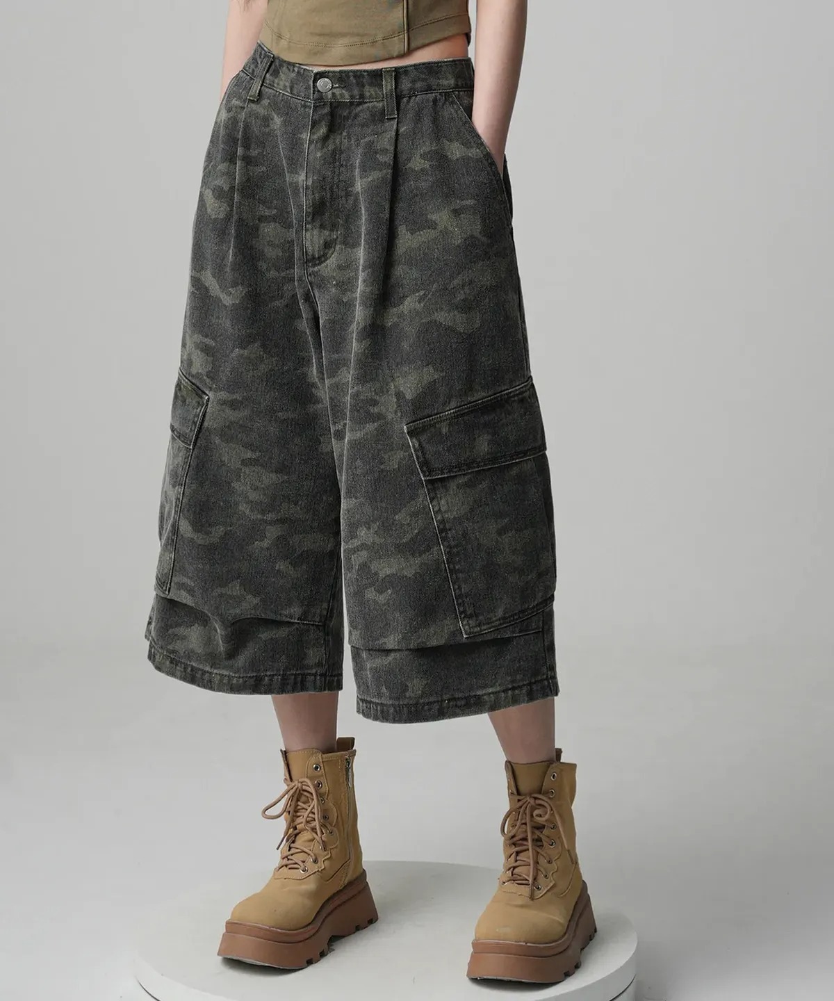 AVANDRESS SIDE BIG DENIM SHORTS