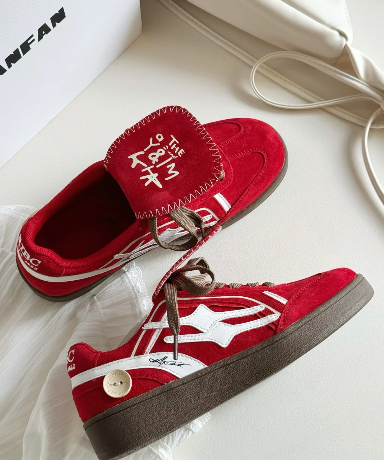 預訂|Killwinner 德訓鞋 紅絲絨