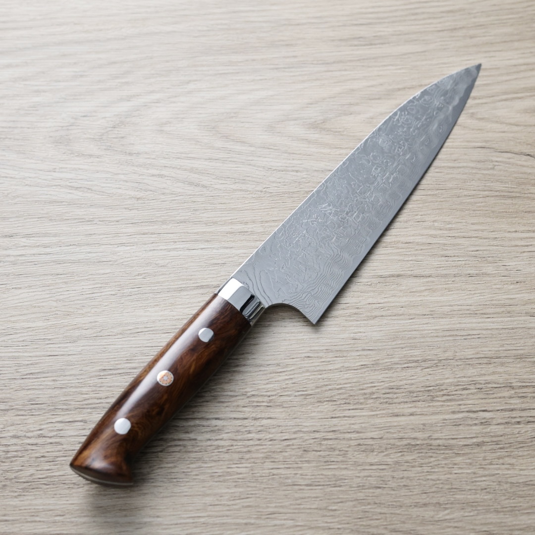 佐治武士 牛刀 180mm R2粉末HSS鋼 大馬士革 沙漠鐵木柄