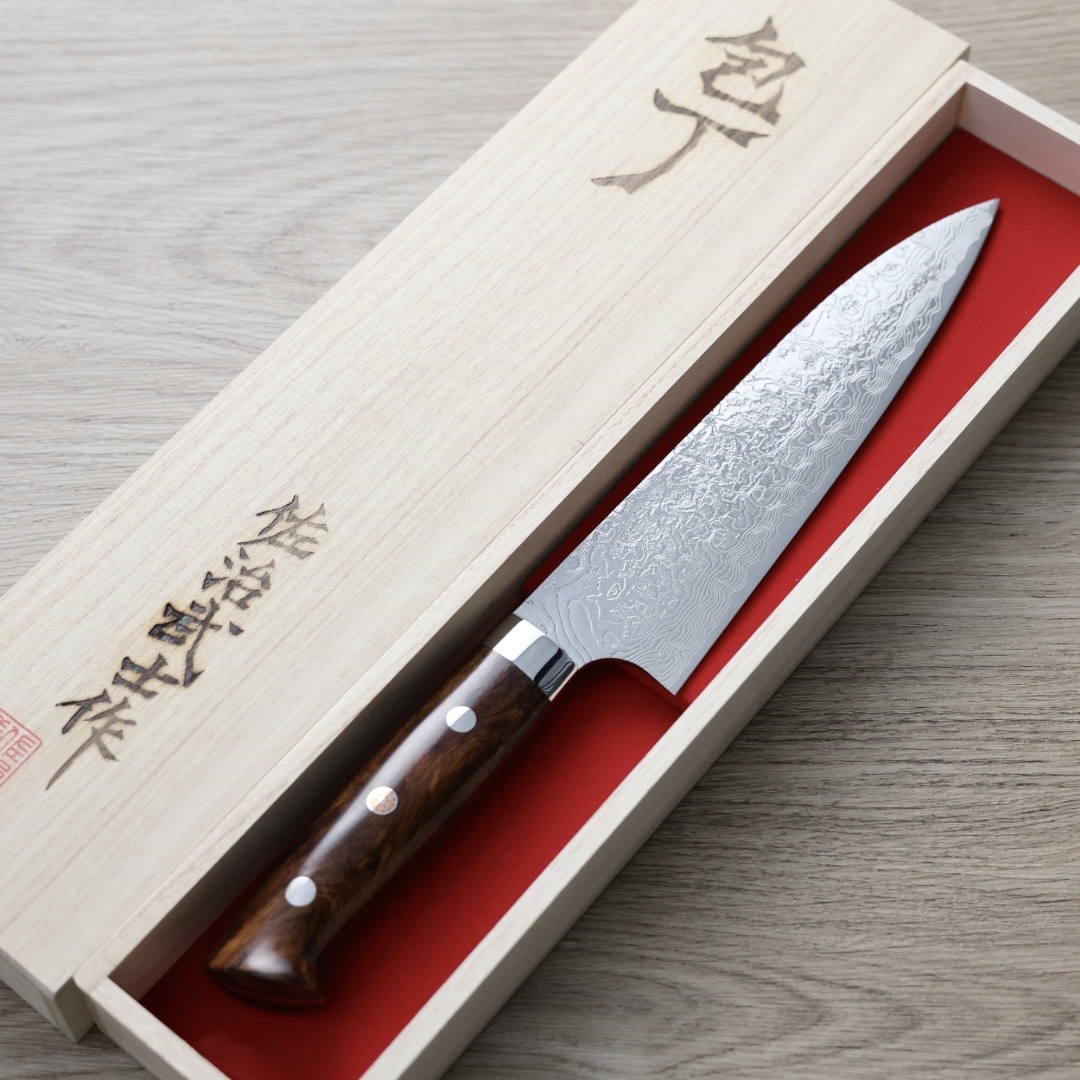 佐治武士 牛刀 180mm R2粉末HSS鋼 大馬士革 沙漠鐵木柄