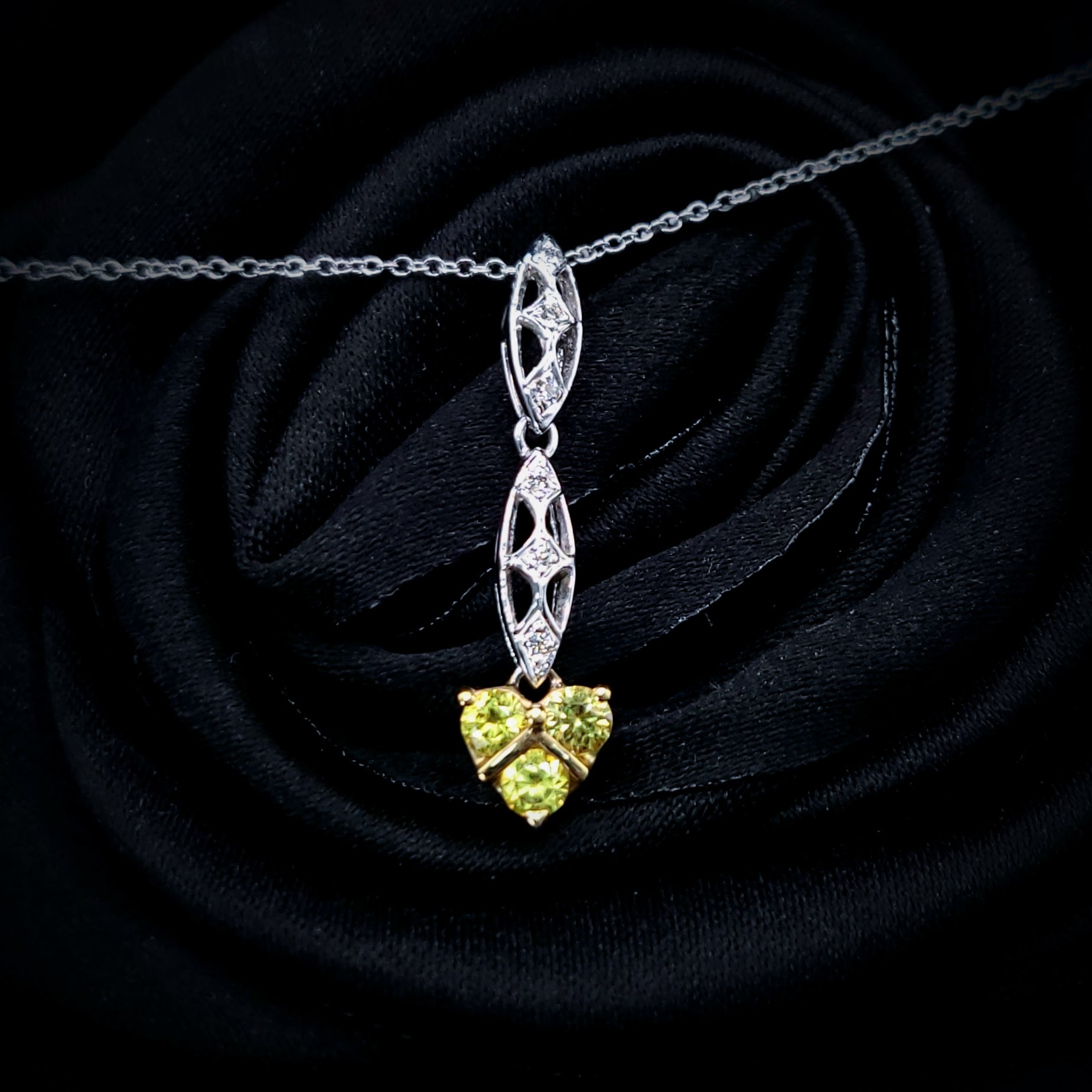 18K White Gold 0.36ct Yellow Stone and Diamond Pendant