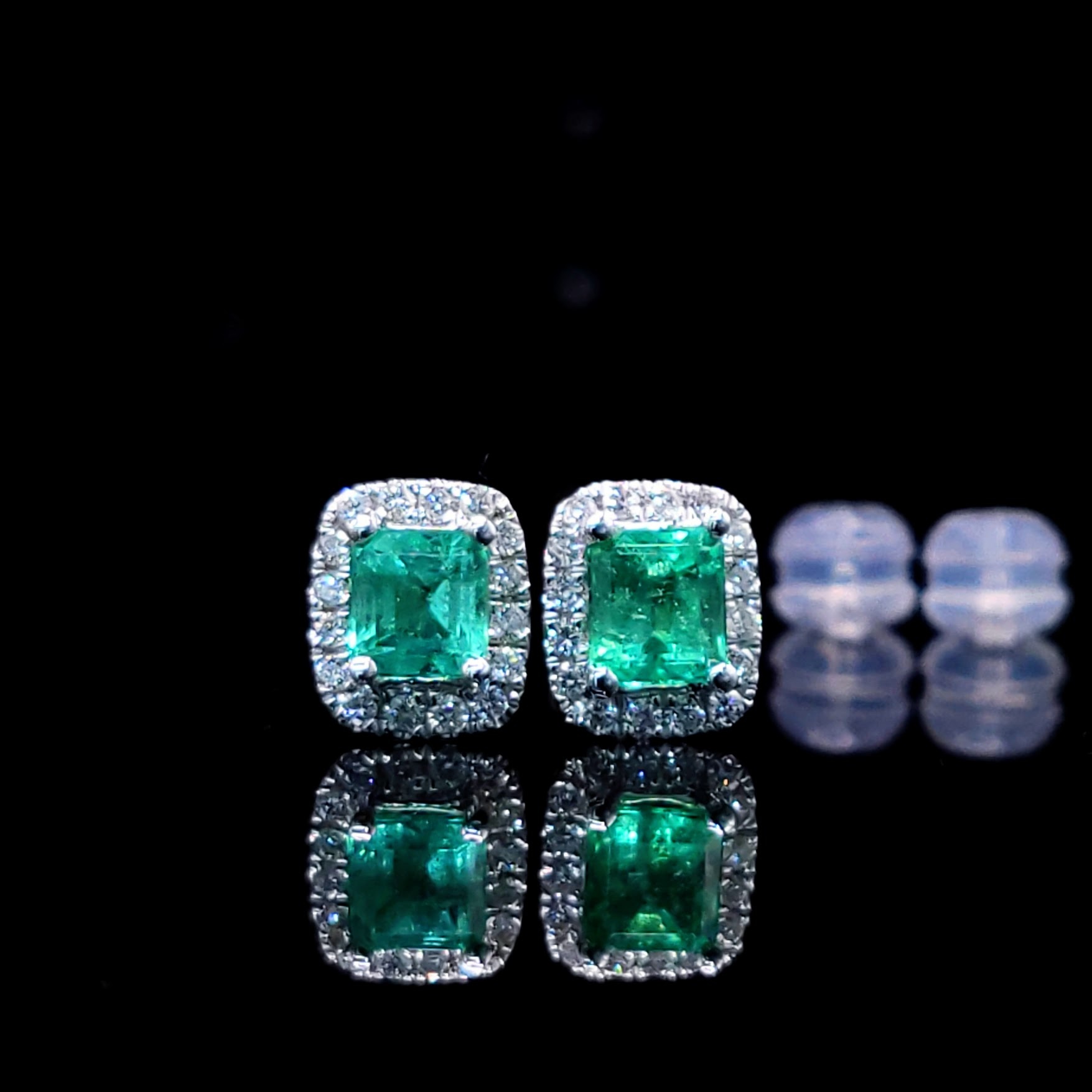 全新18K白金【主石92份綠寶石】配20份鑽石耳環