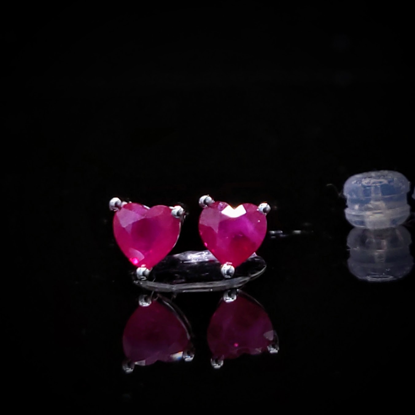 全新18K白金【主石90份紅寶石】耳環