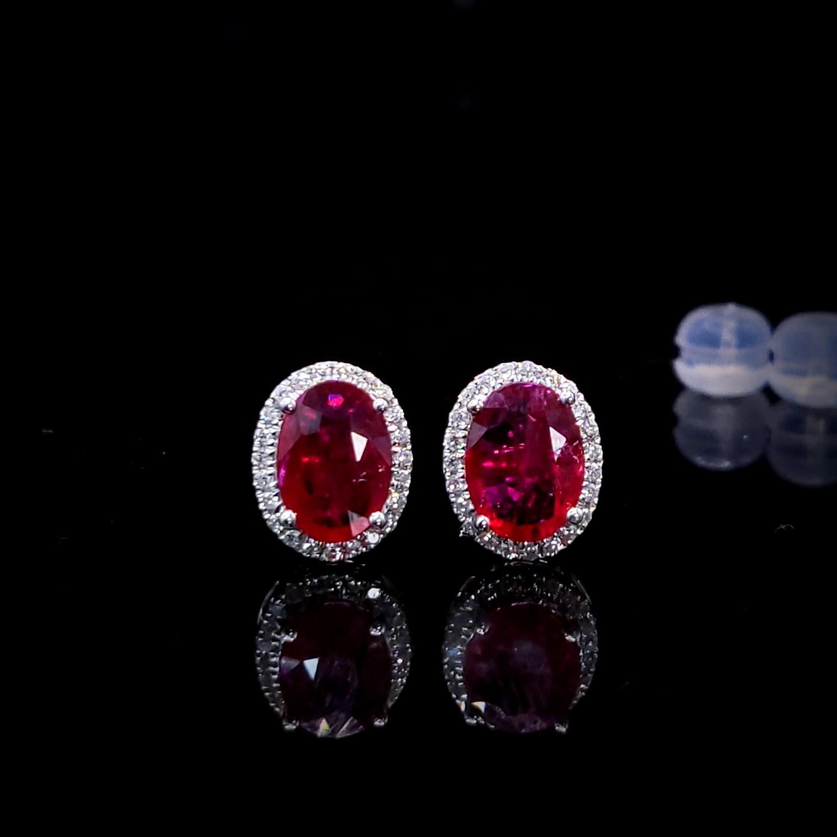 全新18K白金【主石1卡57份紅寶石】配14份鑽石耳環