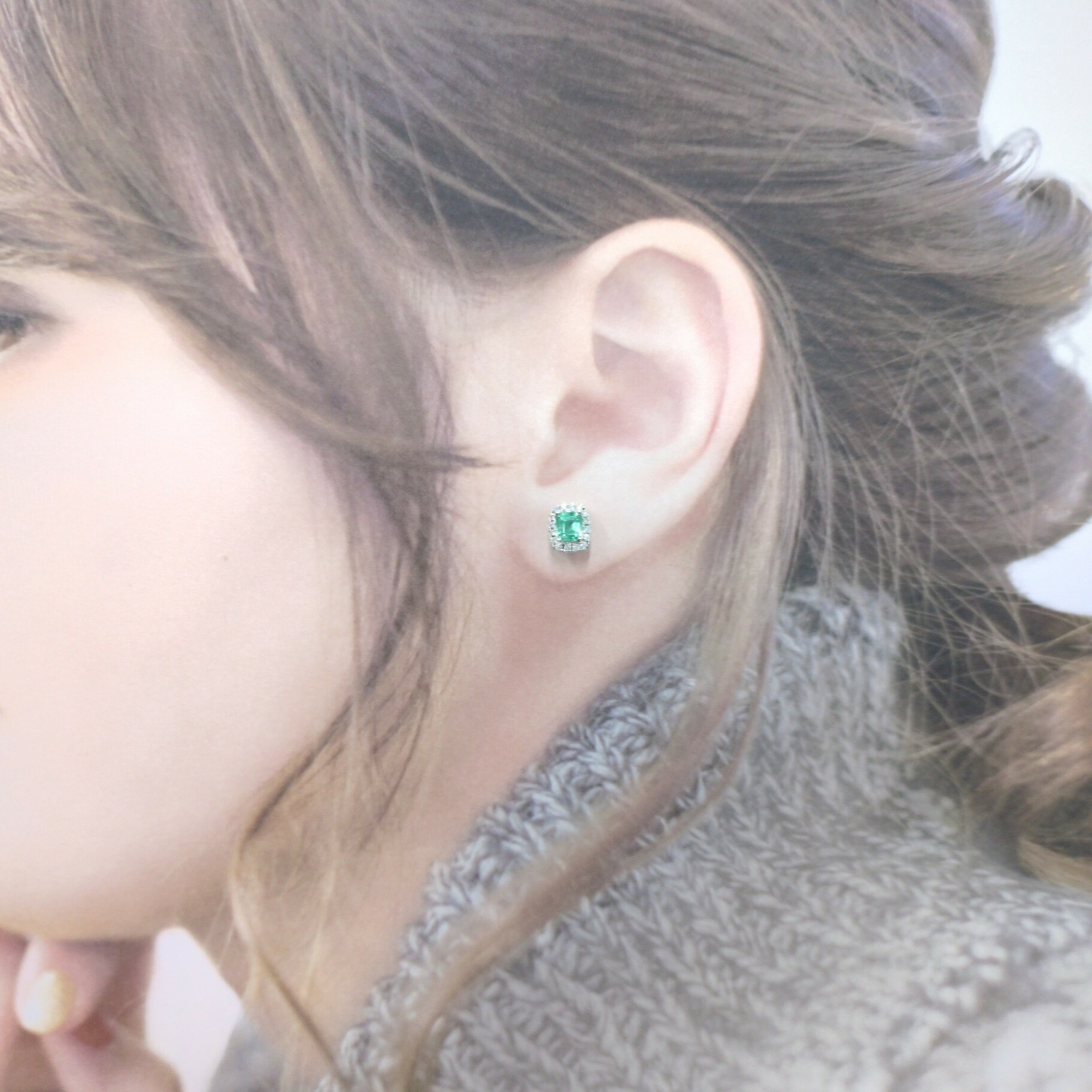 全新18K白金【主石92份綠寶石】配20份鑽石耳環