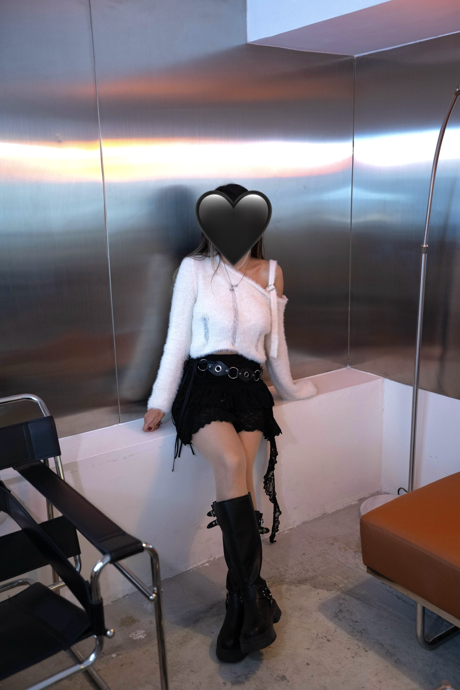 Belt Damage Crop Knit