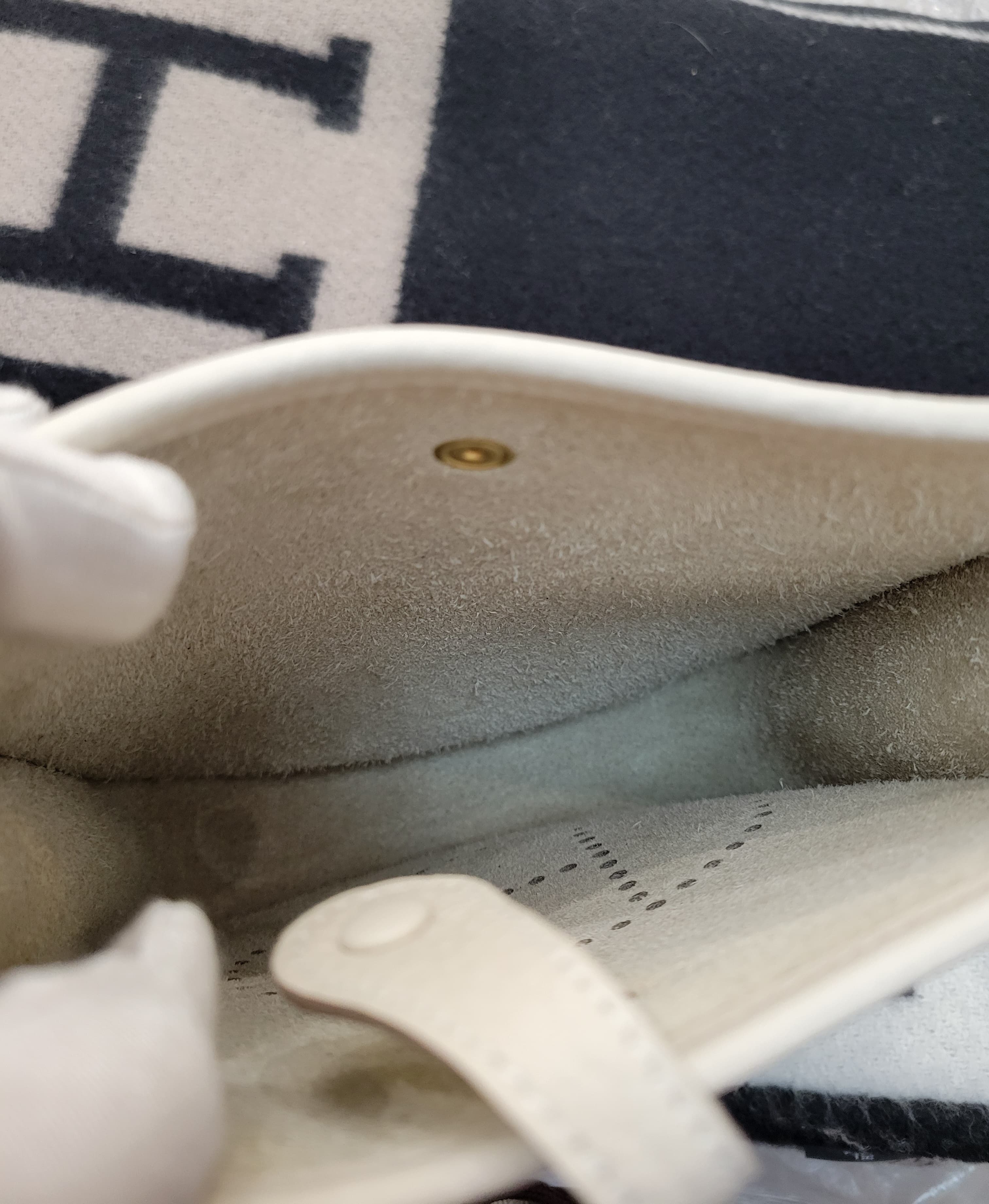 HERMES MINI EVELYNE 10 CRAIE CC SHORT STRAP 85CM 奶昔白 短帶 金扣