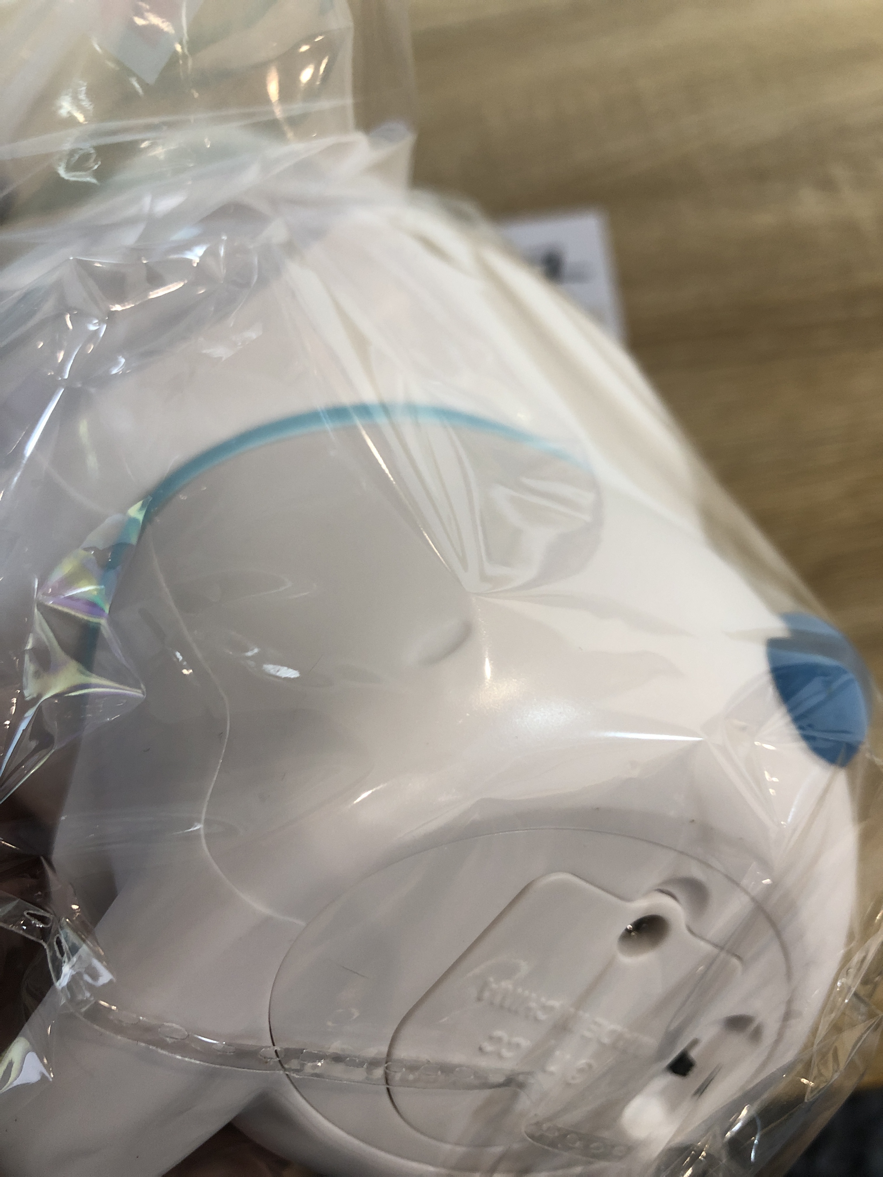 CHIIKAWA 八字貓 投影器 瑕 已試#237