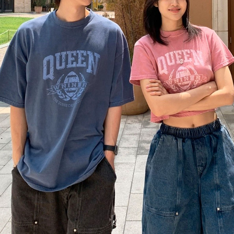 QUEEN 復古刷色T 實穿細節 近景視角