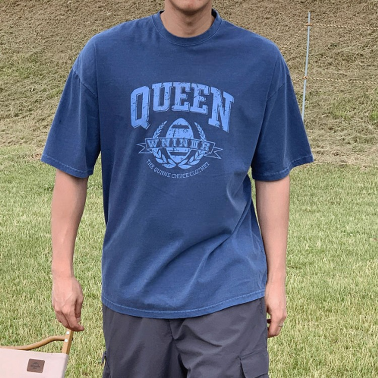 QUEEN 復古刷色情侶T 版型示意 背面與側面剪裁