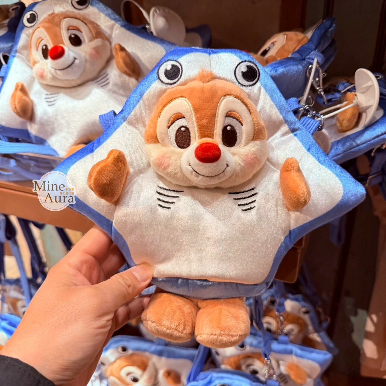 海怪系列 紅鼻 蒂蒂 Dale 變裝 魟魚 造型 絨毛 斜背 小包 奇奇蒂蒂 Chip 'n Dale -上海迪士尼樂園