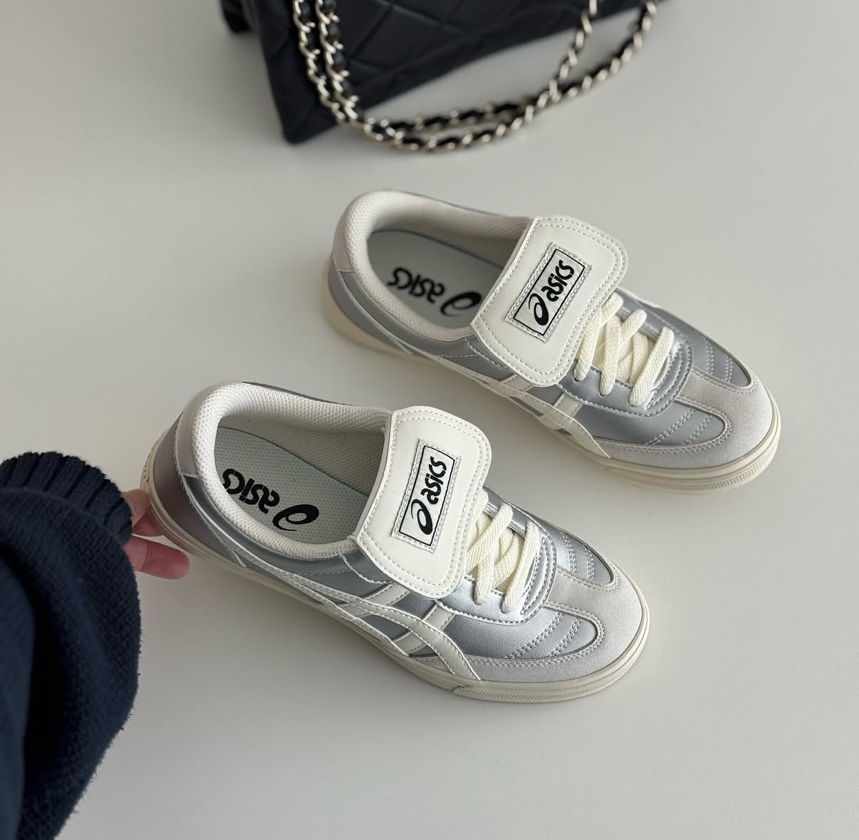 ASICS Aaron 2.0 奶油白銀色 白銀色 Y2K 翻蓋鞋舌 復古 德訓鞋 1203A720-020/預購