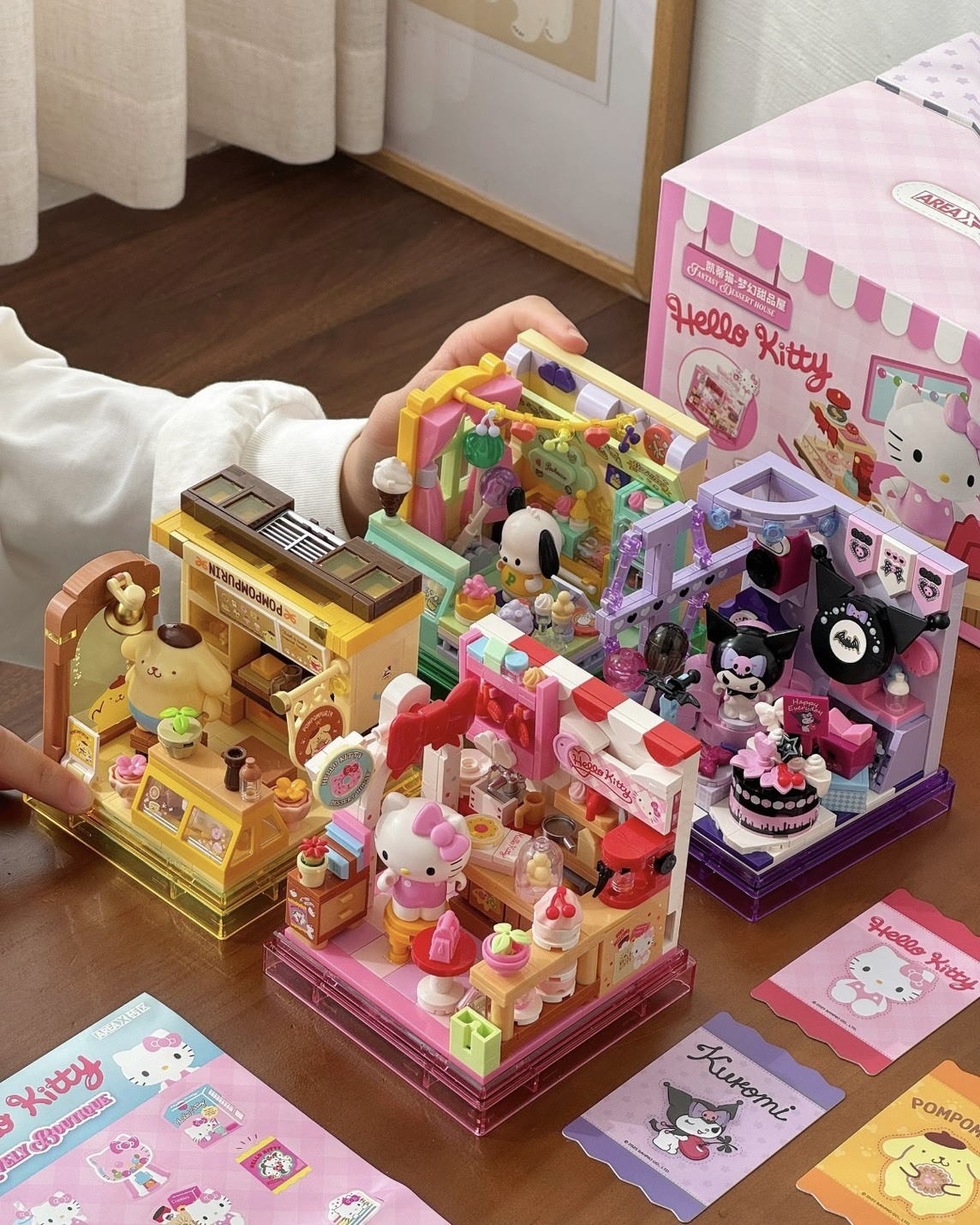 <正版授權>三麗鷗 Areax磚區 夢幻甜品店 積木組 附防塵殼 拼裝