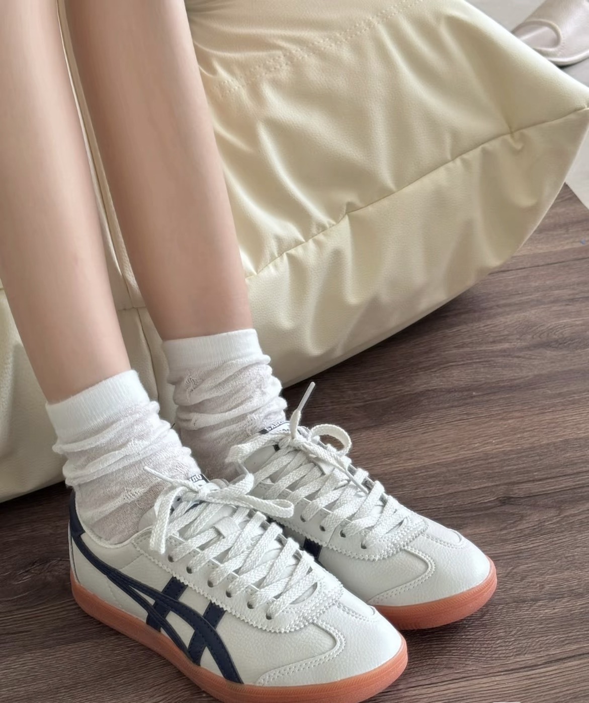 Onitsuka Tiger 鬼塚虎 Tokuten 藍紋乳酪 米白色 深藍色 焦糖底 復古 德訓鞋