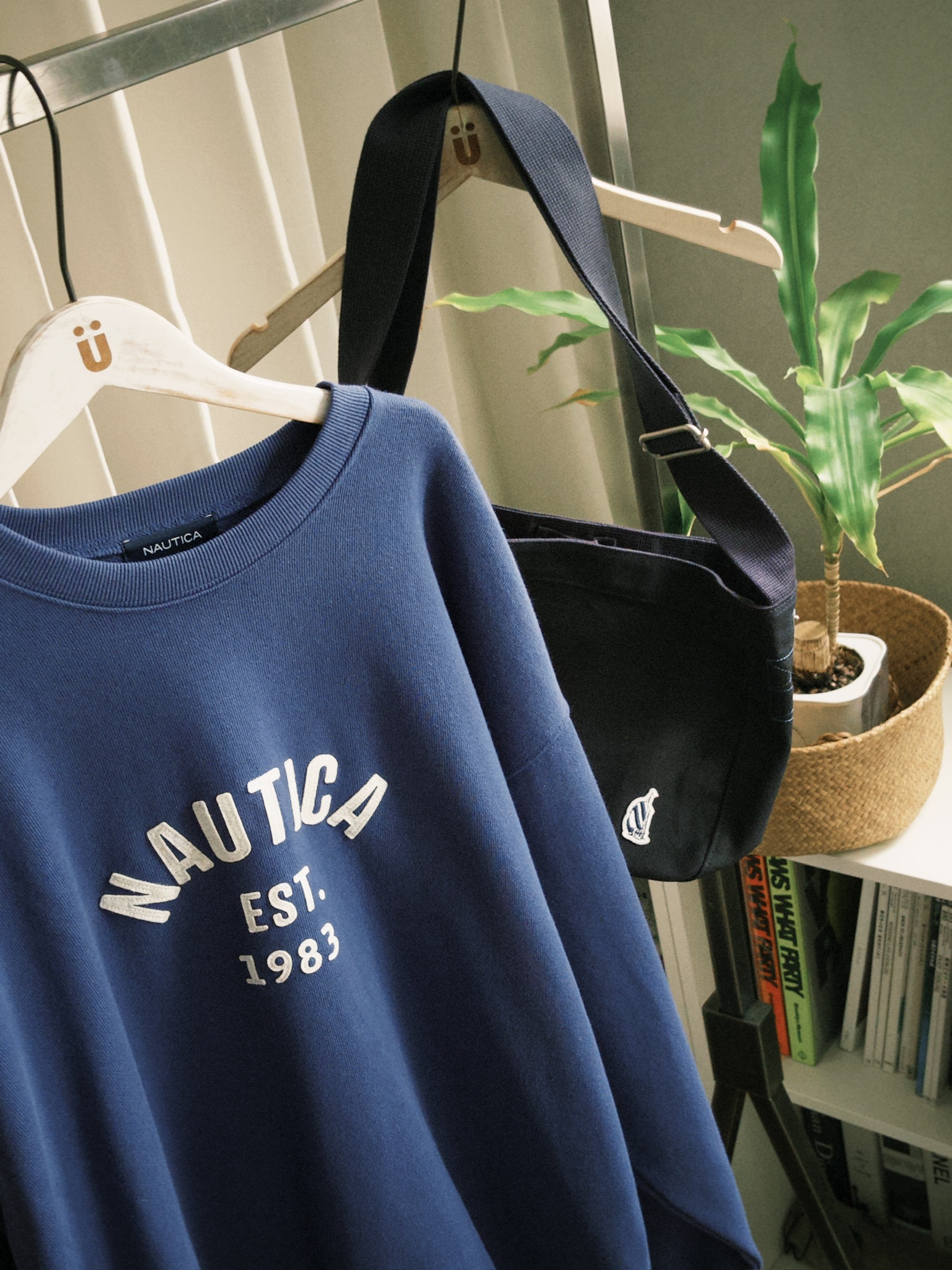 NAUTICA JP® arch logo 貼布小Logo 大學Tee