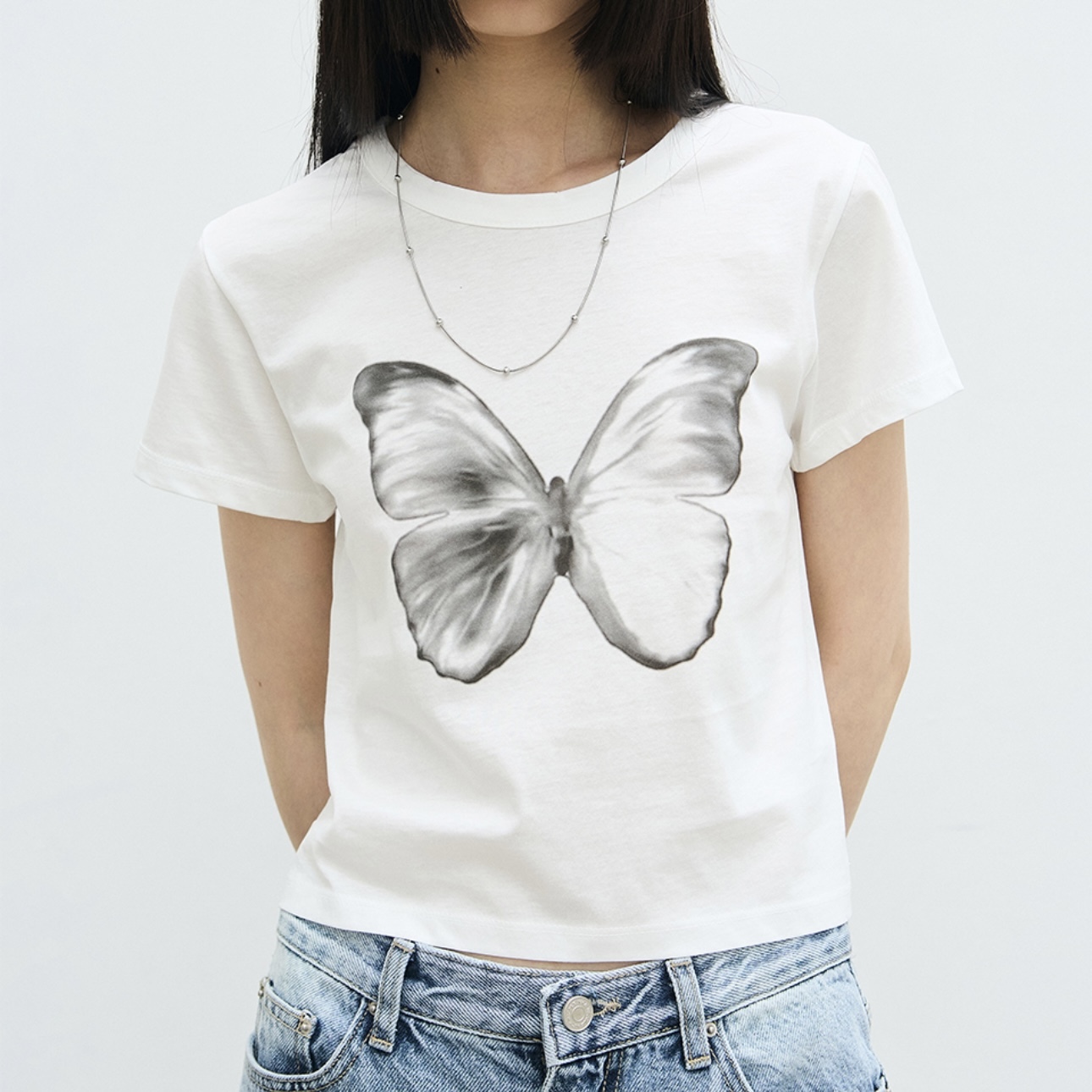 韓國 NICK NICOLE 大蝴蝶 彩色蝴蝶 短版 女版 短Ｔ /預購