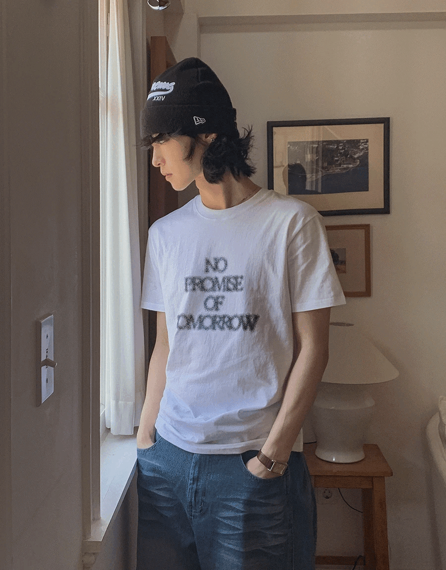 Tomorrow 肌肉健身短袖T卹