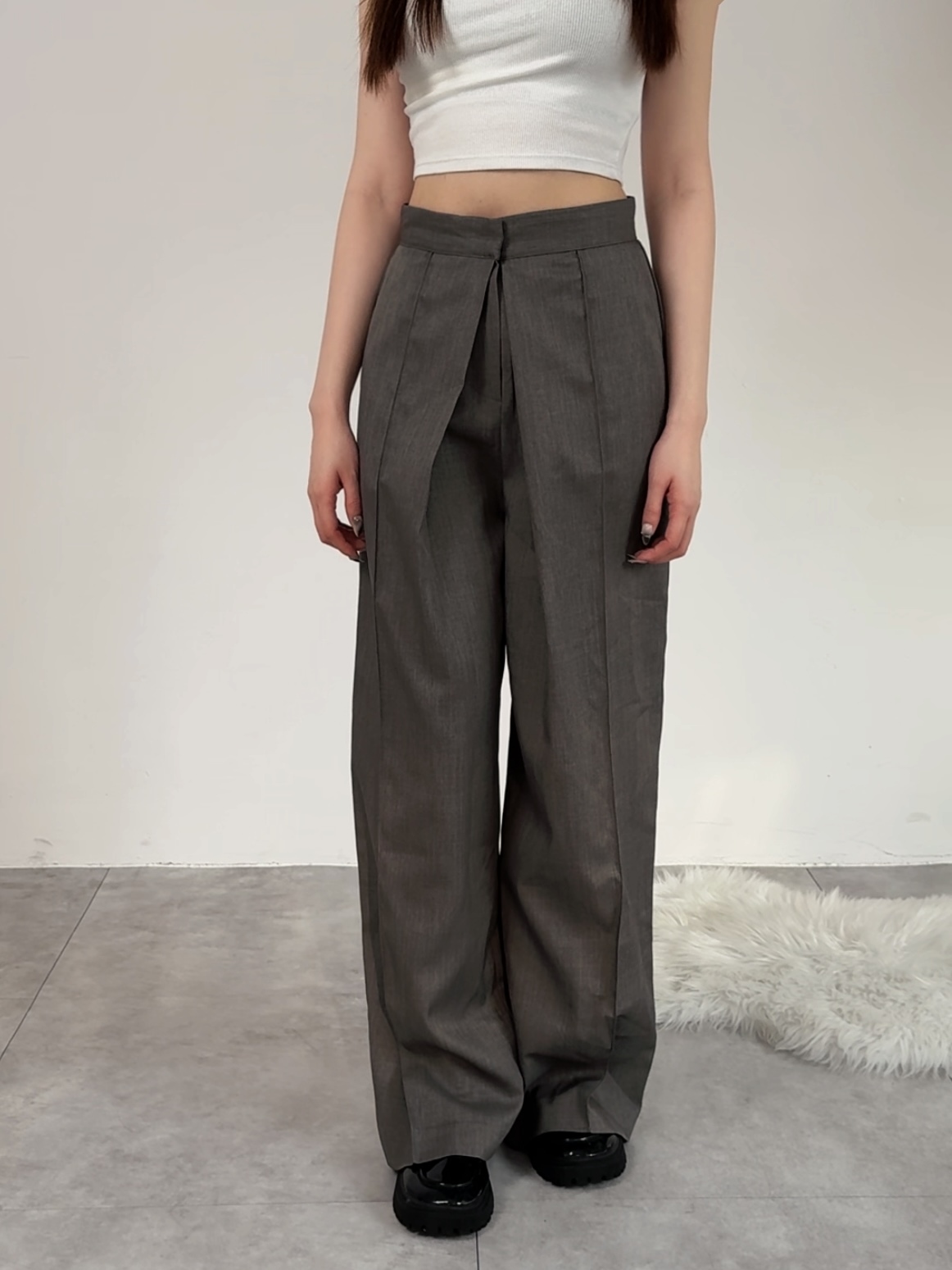 中摺設計感西裝寬褲
