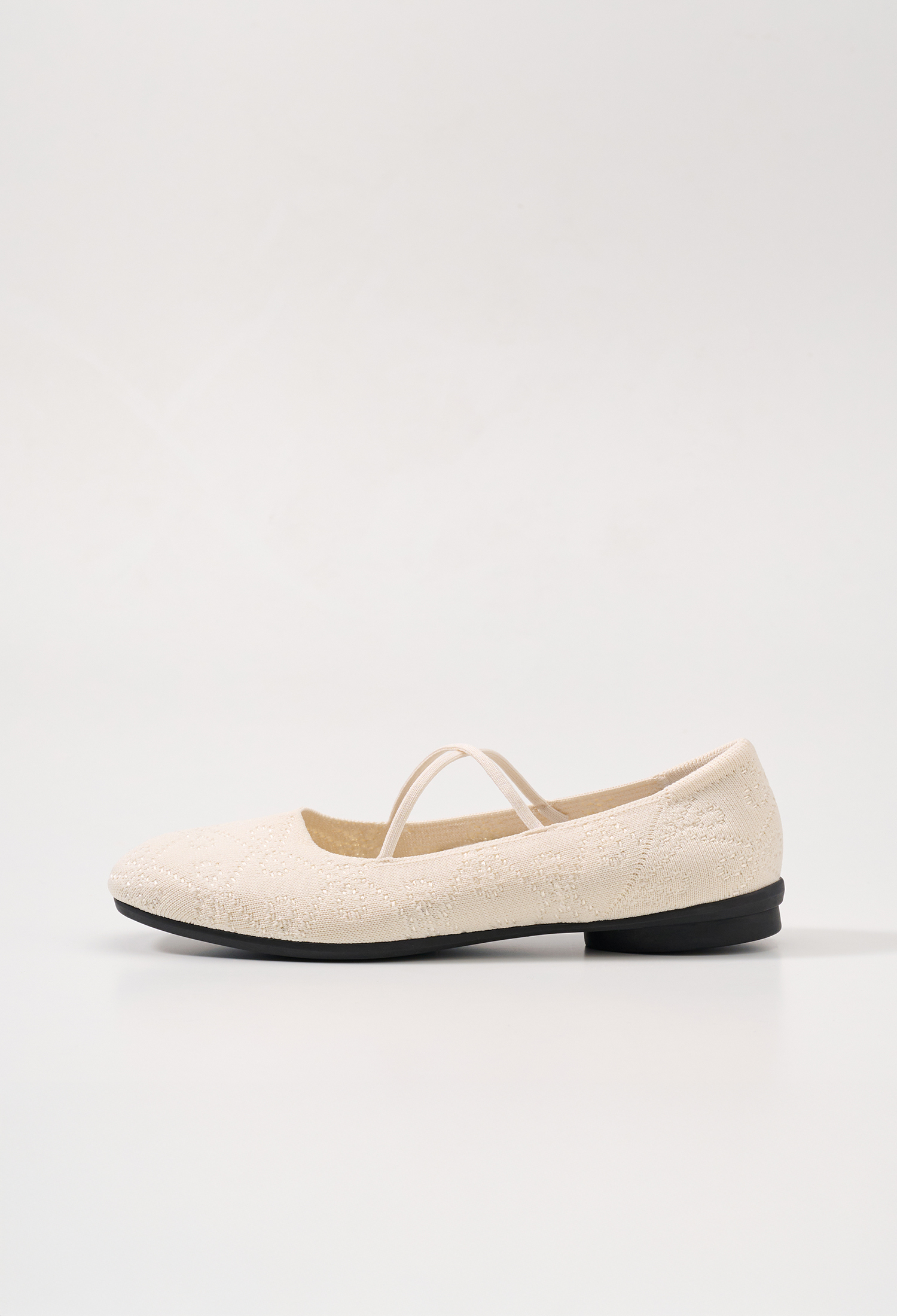 茱莉亞平底鞋 奶油白