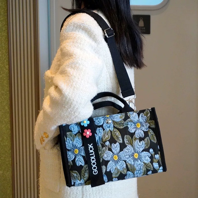 👇限時下殺優惠👇帆布油畫花朵輕便好裝手提袋-現貨