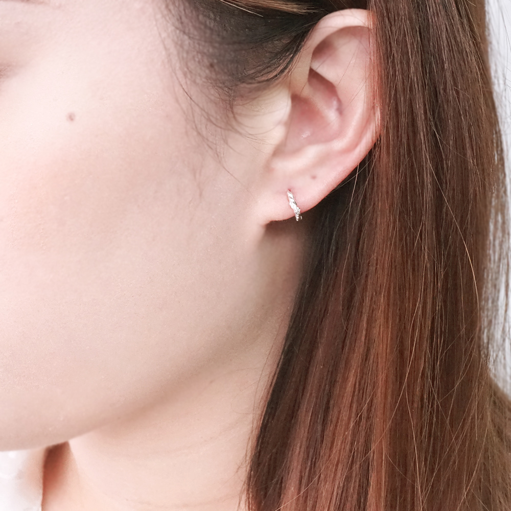 純銀 星綴麻花 易扣耳環 925純銀耳環 女生耳環 耳骨耳環