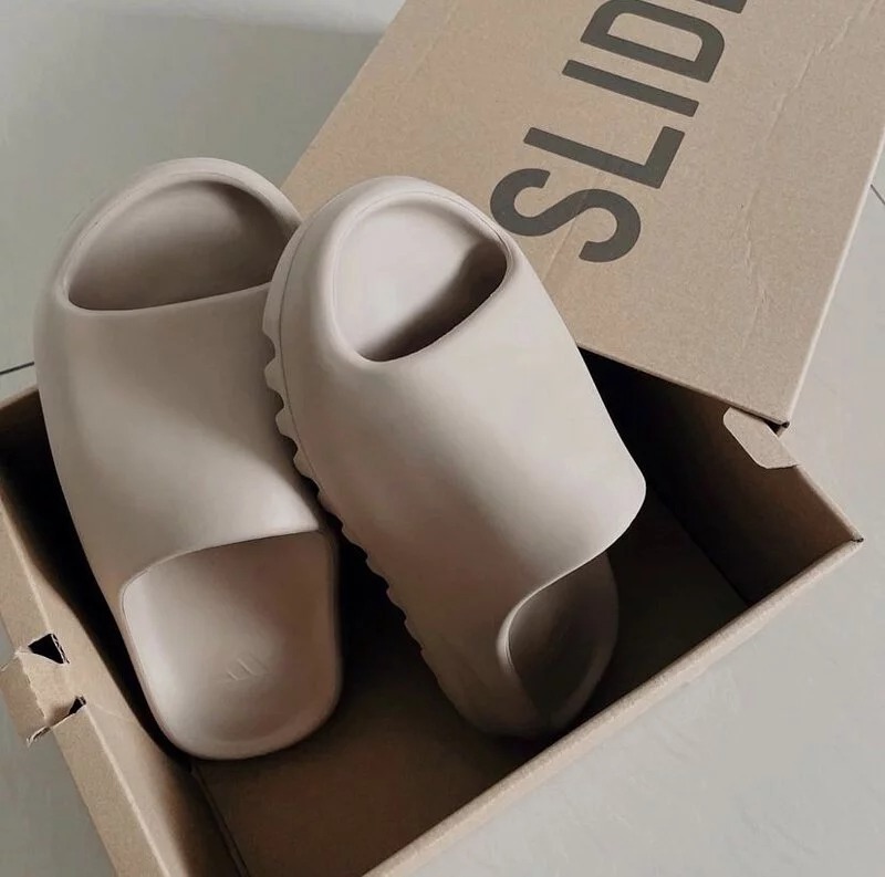 現貨┃adidas YEEZY Slide Pure 奶茶色 拖鞋