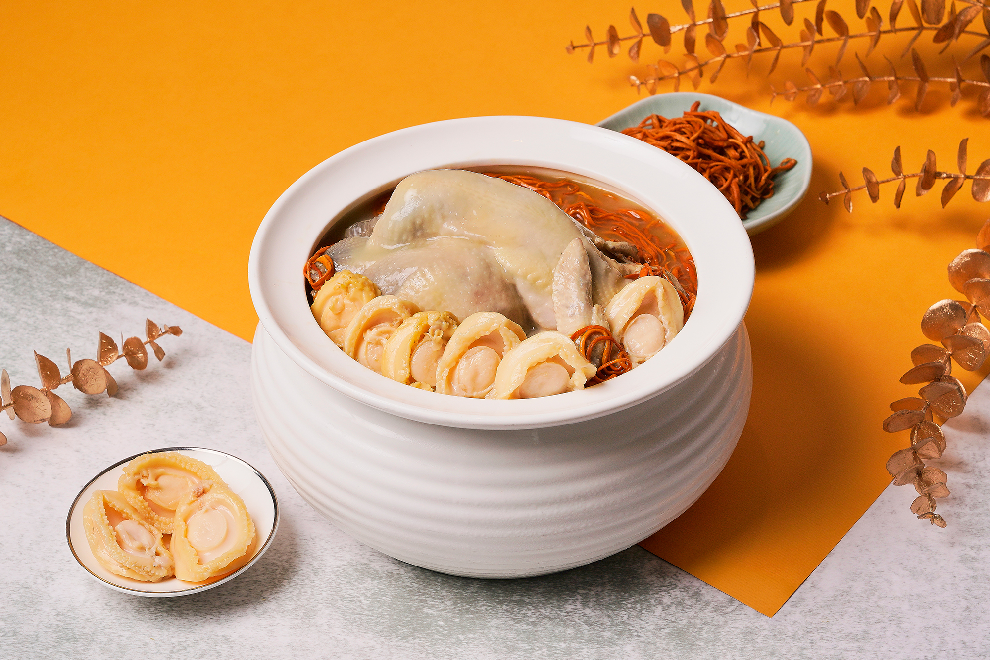 蟲草鮑魚濃雞湯(鮮凍) /台北新板希爾頓酒店-青雅中餐廳