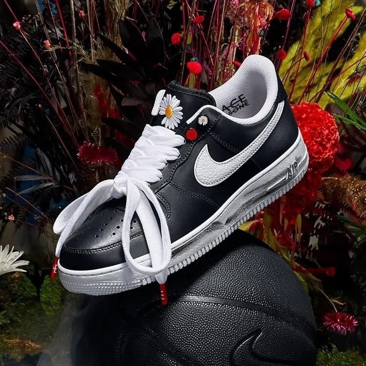 現貨┃Nike Air Force 1 x PEACEMINUSONE PMO 小雛菊 GD 權志龍 聯名 AQ3692-001