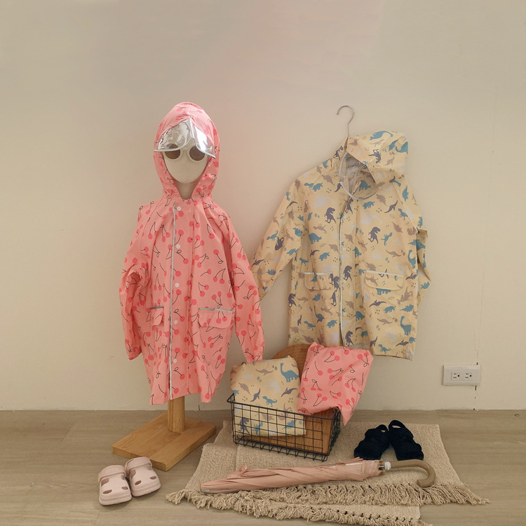 女寶日系滿版雨衣