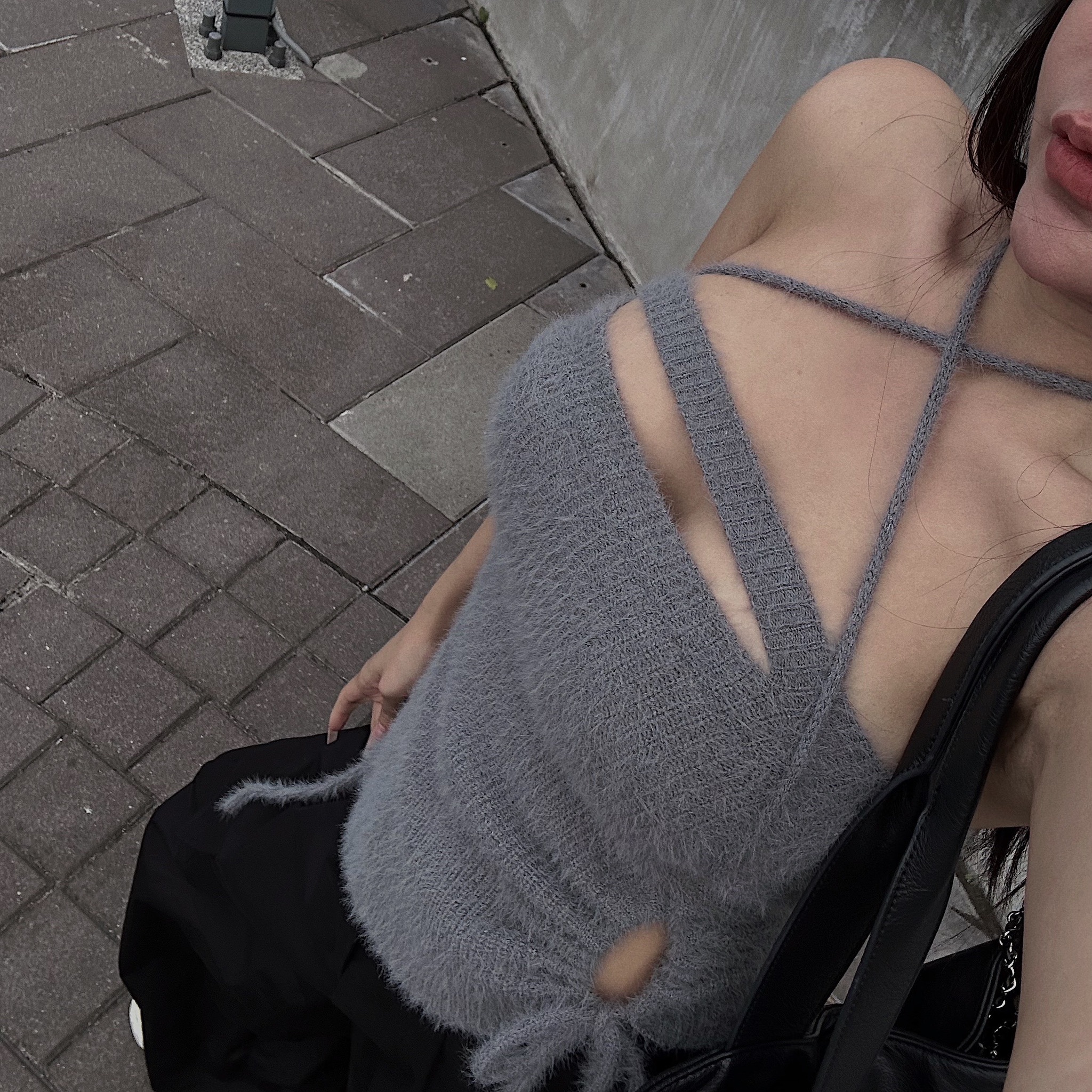 Apr【 4.8PM18:00】訂製款,香甜迷人交叉繞脖不規則抹胸背心