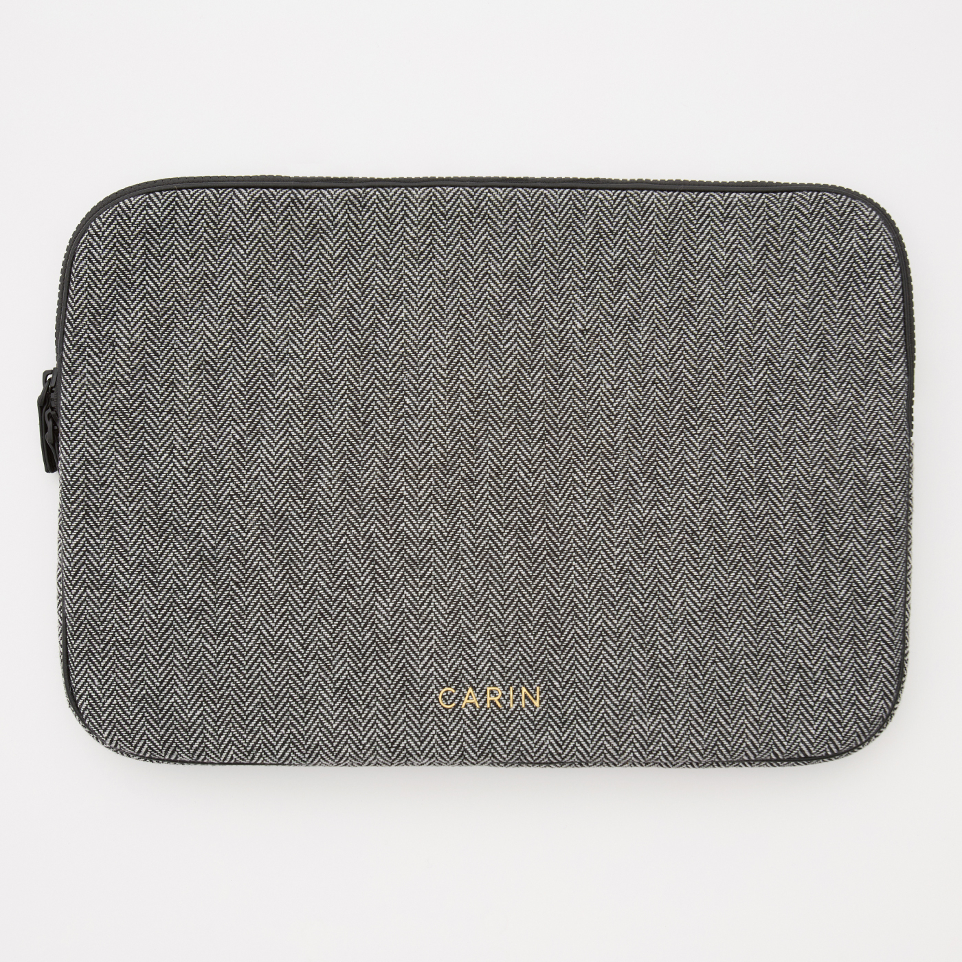 【週邊商品】CARIN 經典人字形斜紋 筆記型電腦包♣