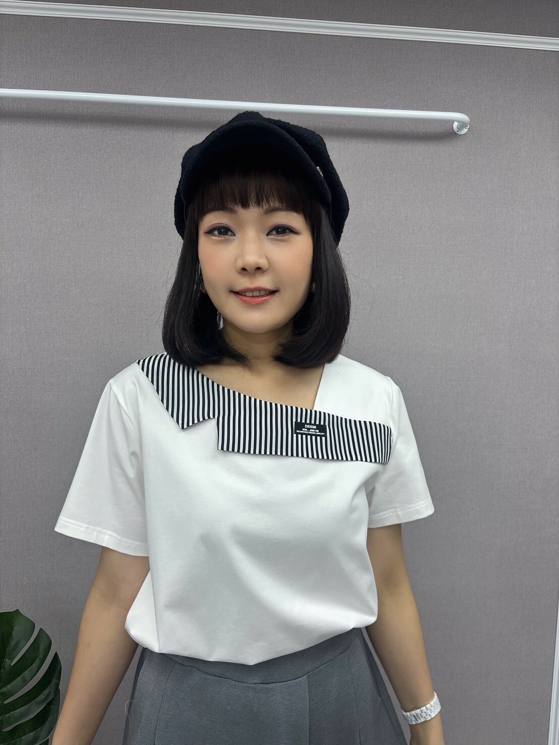 斜領拼接條紋上衣