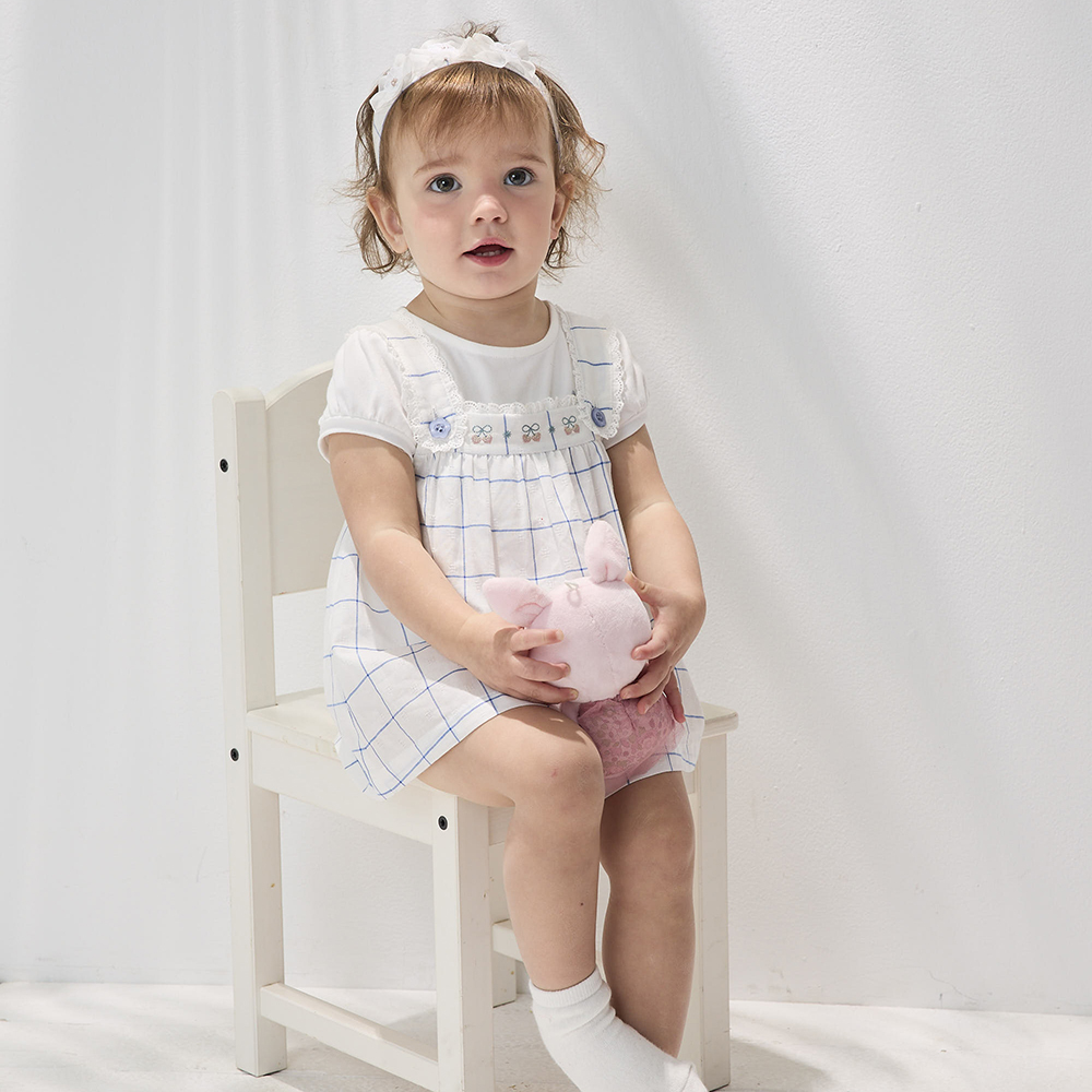 PIPPY 典雅格紋吊帶裙四件組禮盒 白