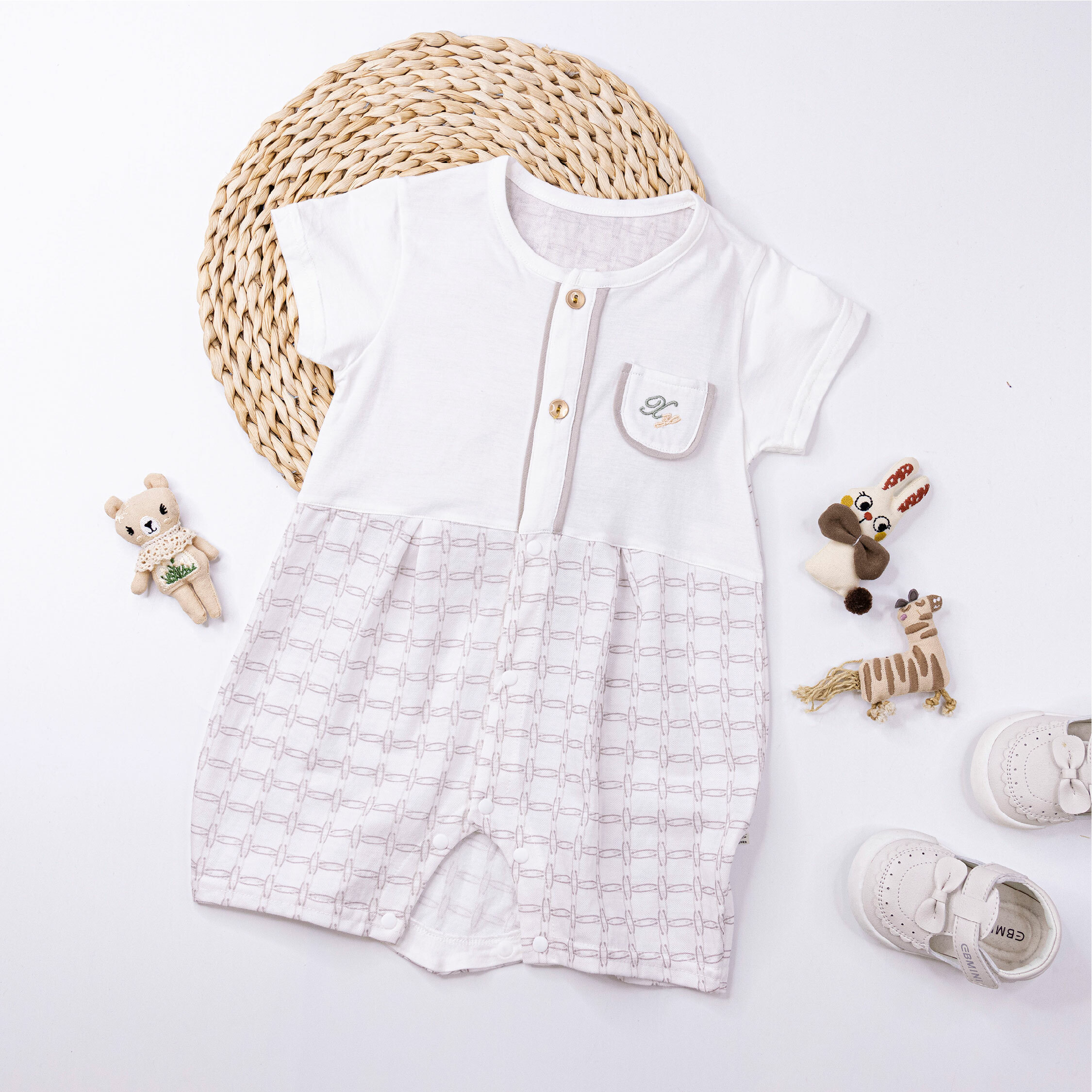 純淨系列【T0042】經典字母刺繡短袖連身衣＊二色