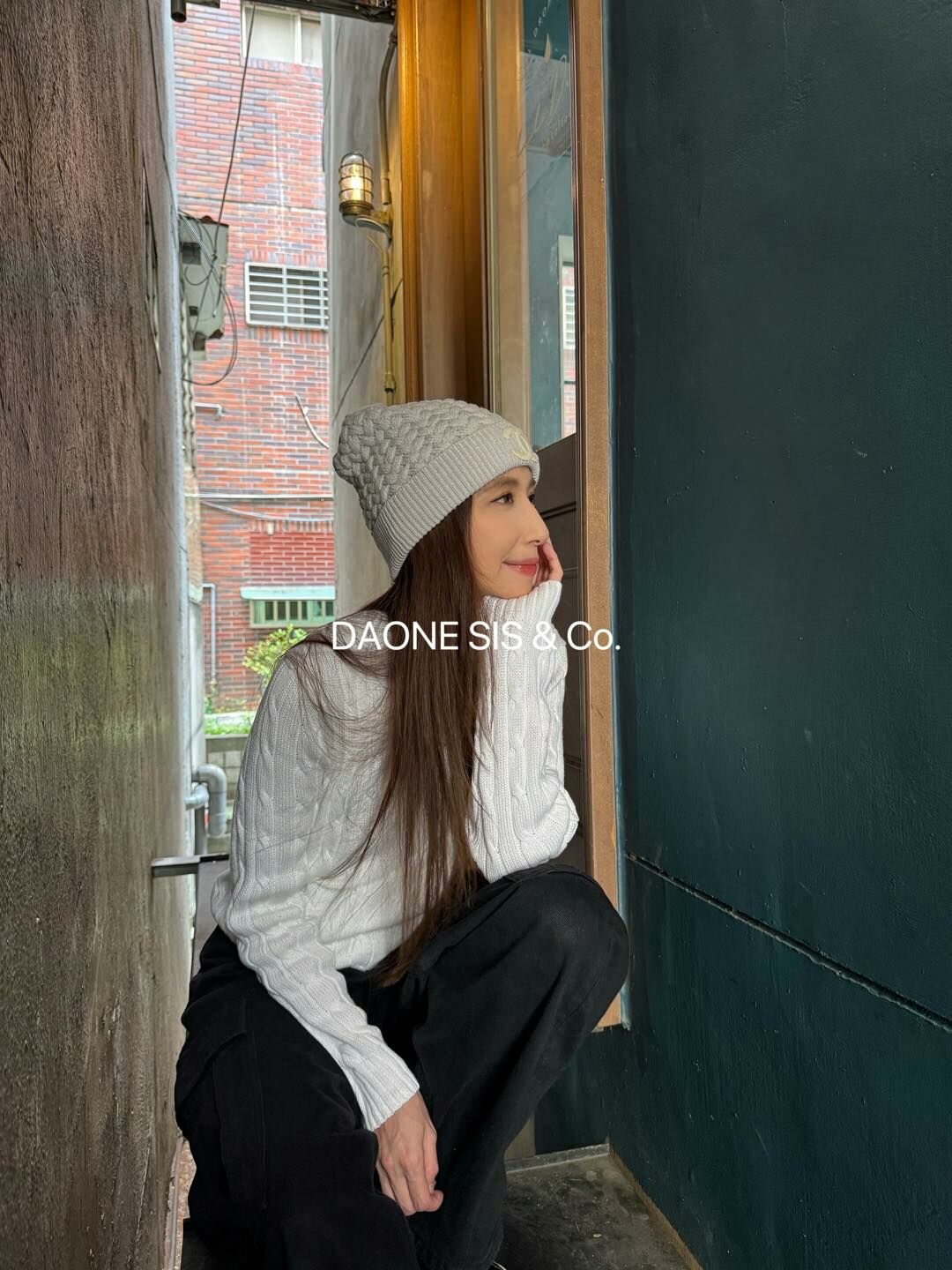 CHANEL 淺灰針織毛線帽