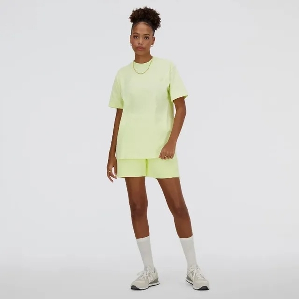 NEW BALANCE 短T NB 螢光黃 基本款 LOGO 短袖 上衣 女 WT41501LLT