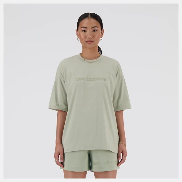NEW BALANCE 短T NB 鼠尾草綠 燙印LOGO 寬版 短袖 女 WT41555OVN