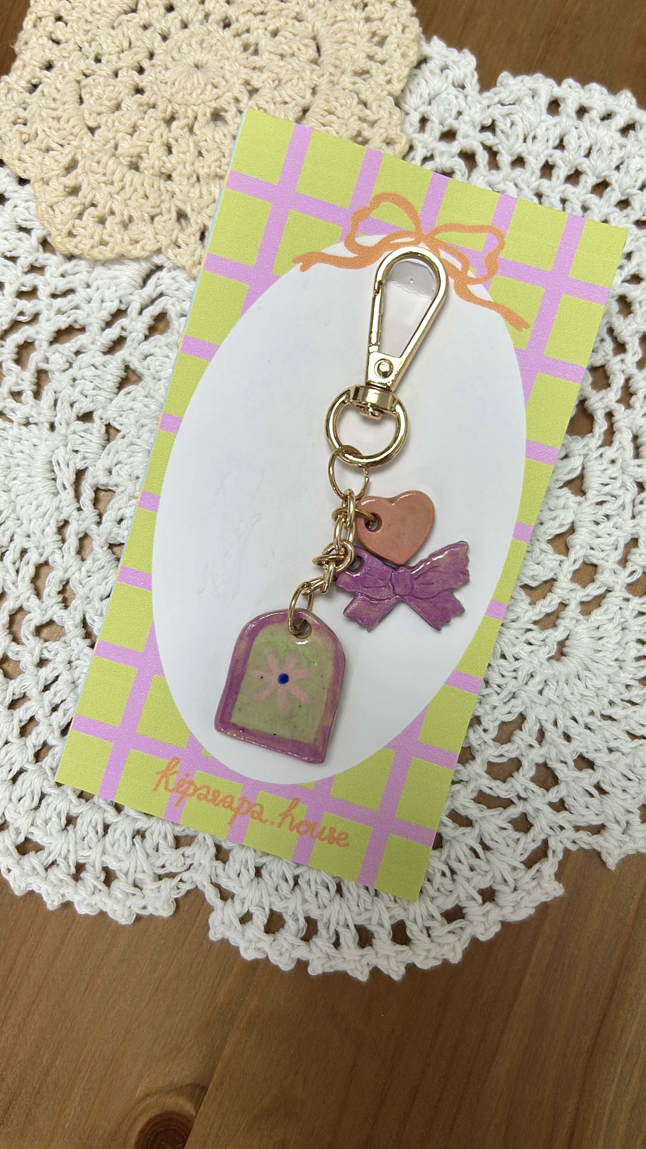 Kiparapa House - 【現貨一件】拱形花圖案手工陶瓷吊飾