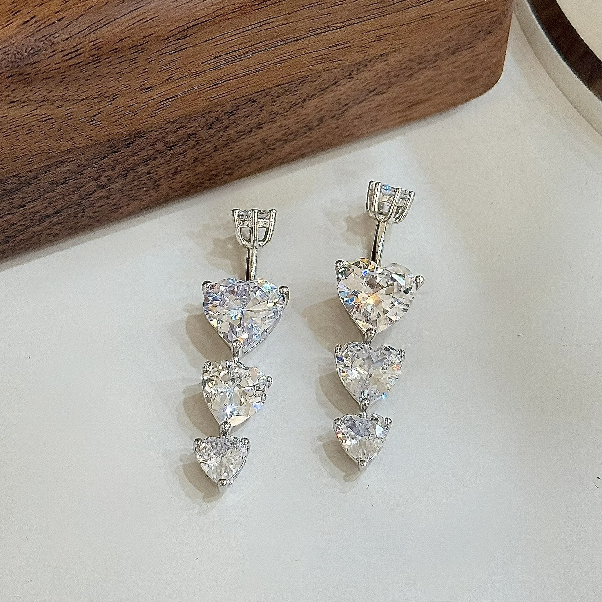 【純銀】三愛心鑽垂吊肚環