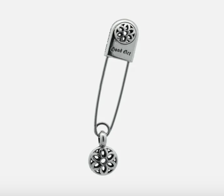 SAFETY PIN WITH ROSETTE CHARM