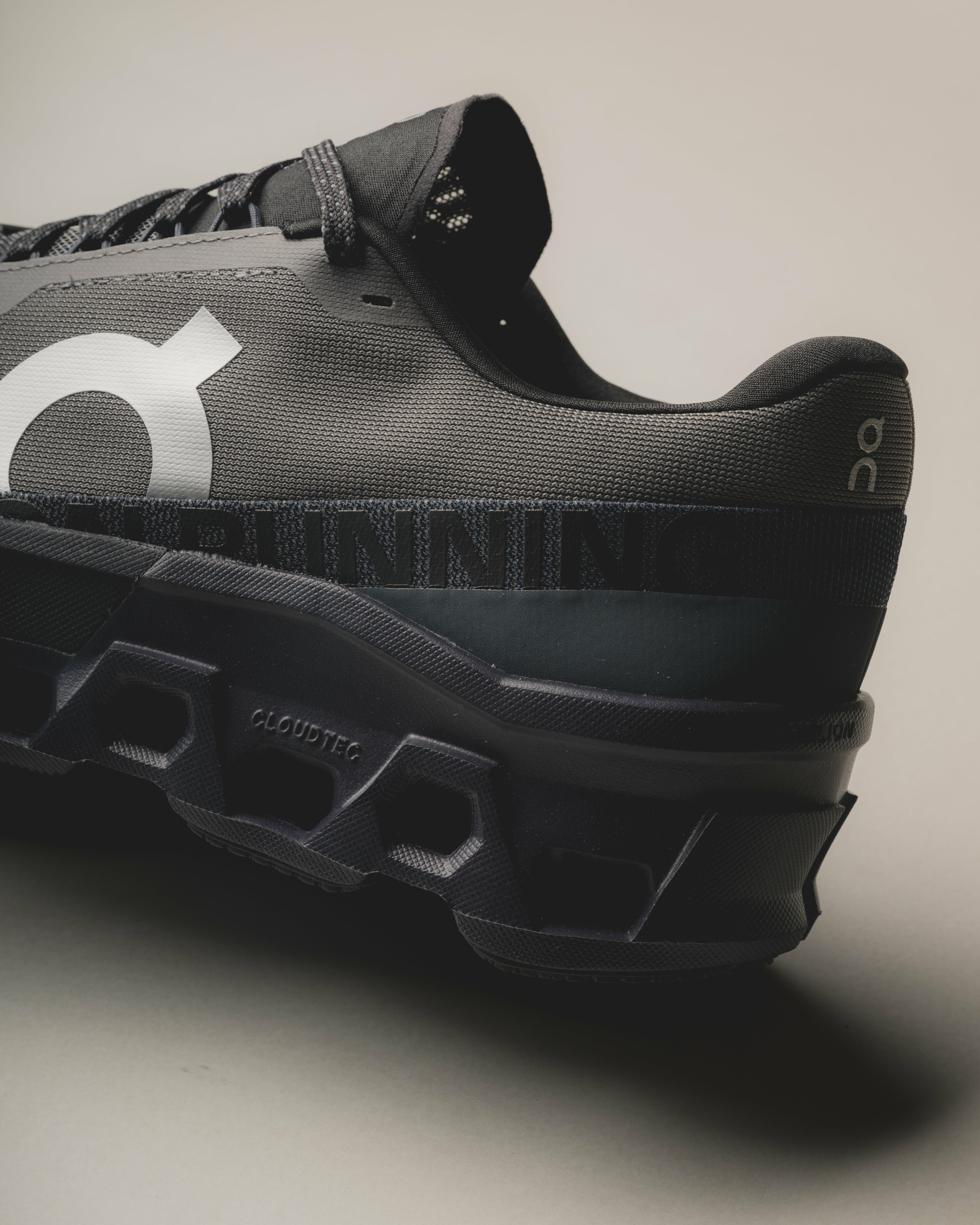 [Instock] ON Cloudmonster 2 | Asphalt Iron | 3ME10122539