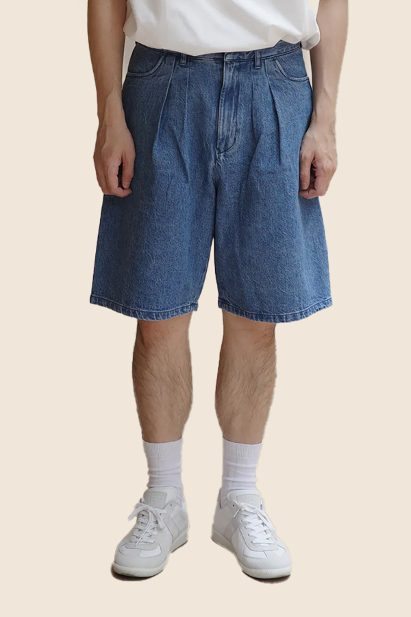 FARAH -  TWO TUCK 牛仔短褲 （淺藍）